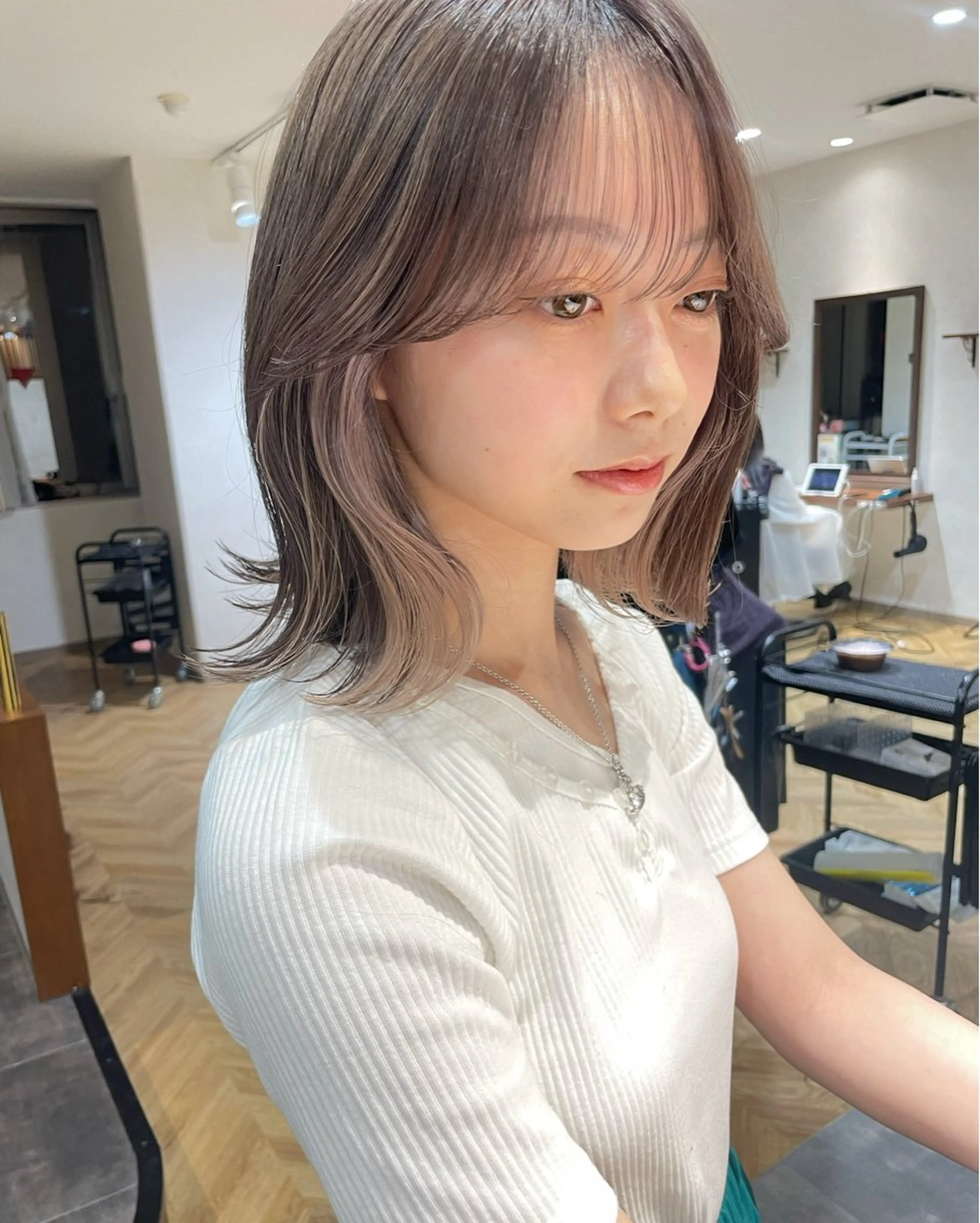 ミディアム カット ヘアカラー トリートメント けいし🐬ボブ 美髪縮毛矯正のヘアスタイル