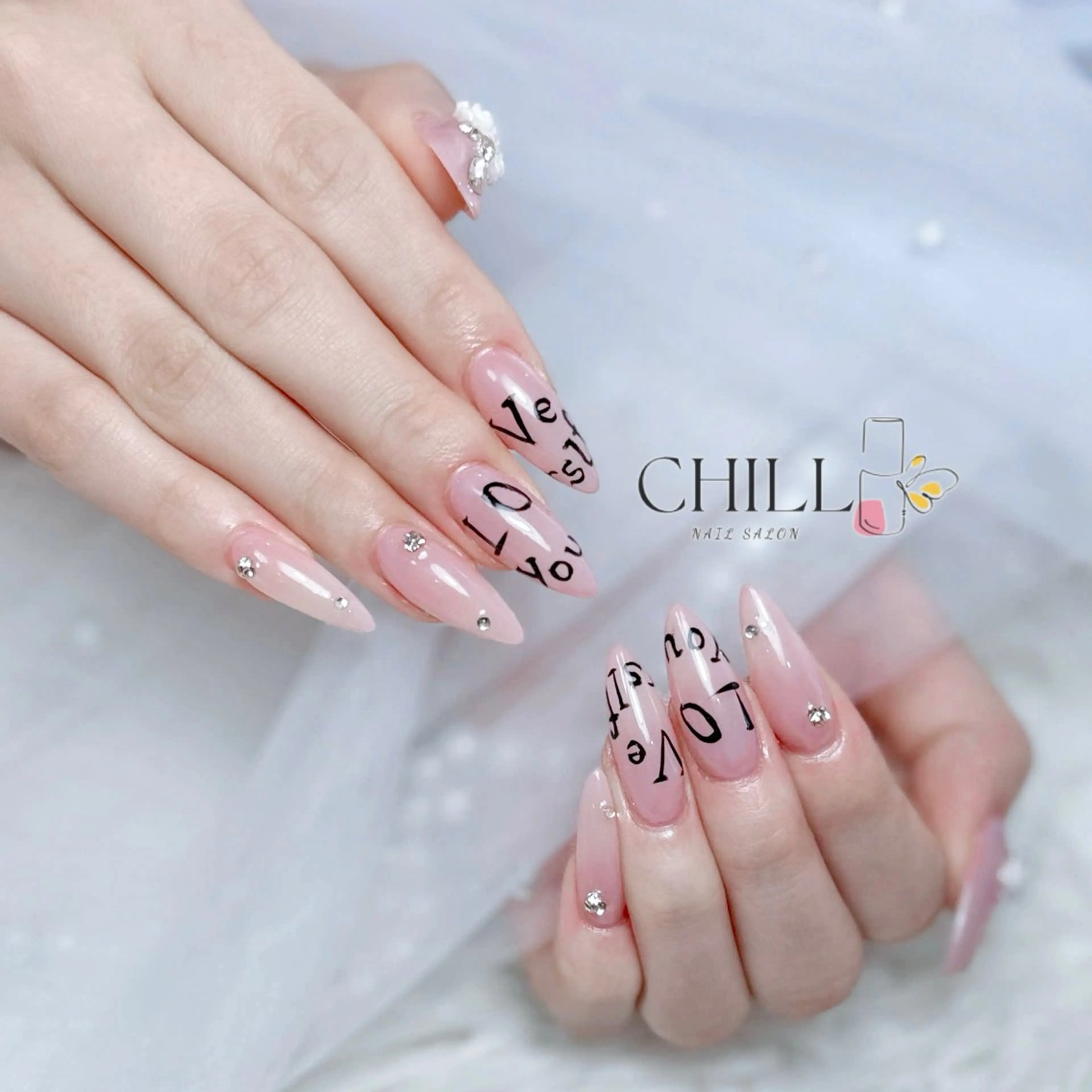 ネイル ハンドネイル Nail salon CHILL 【ネイルサロン チル】大須店所属・Nailsalon CHILL大須店💅のネイルデザイン