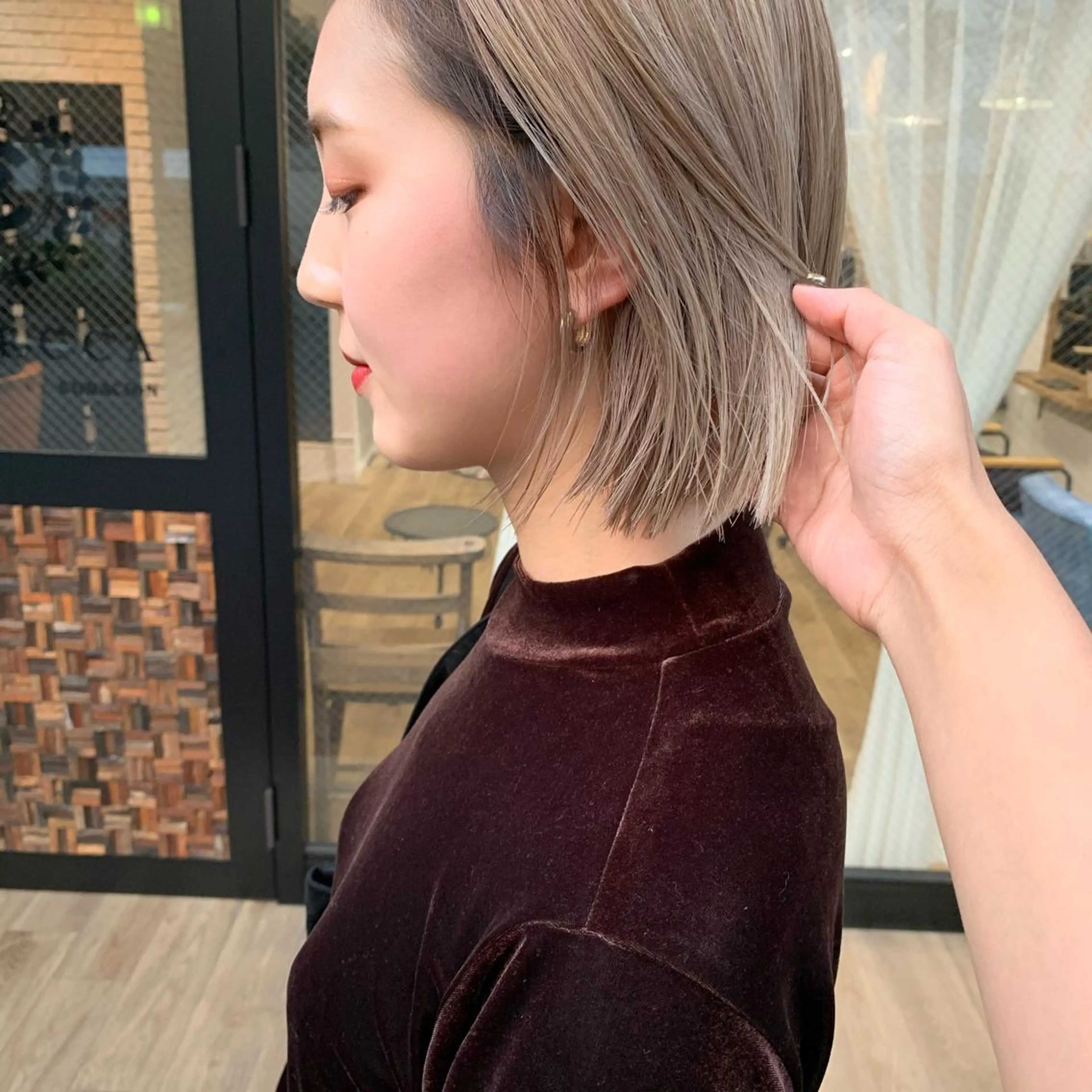 ミディアム カラー カット ヘアカラー トリートメント レイヤー/顔周り /AKARIのヘアスタイル