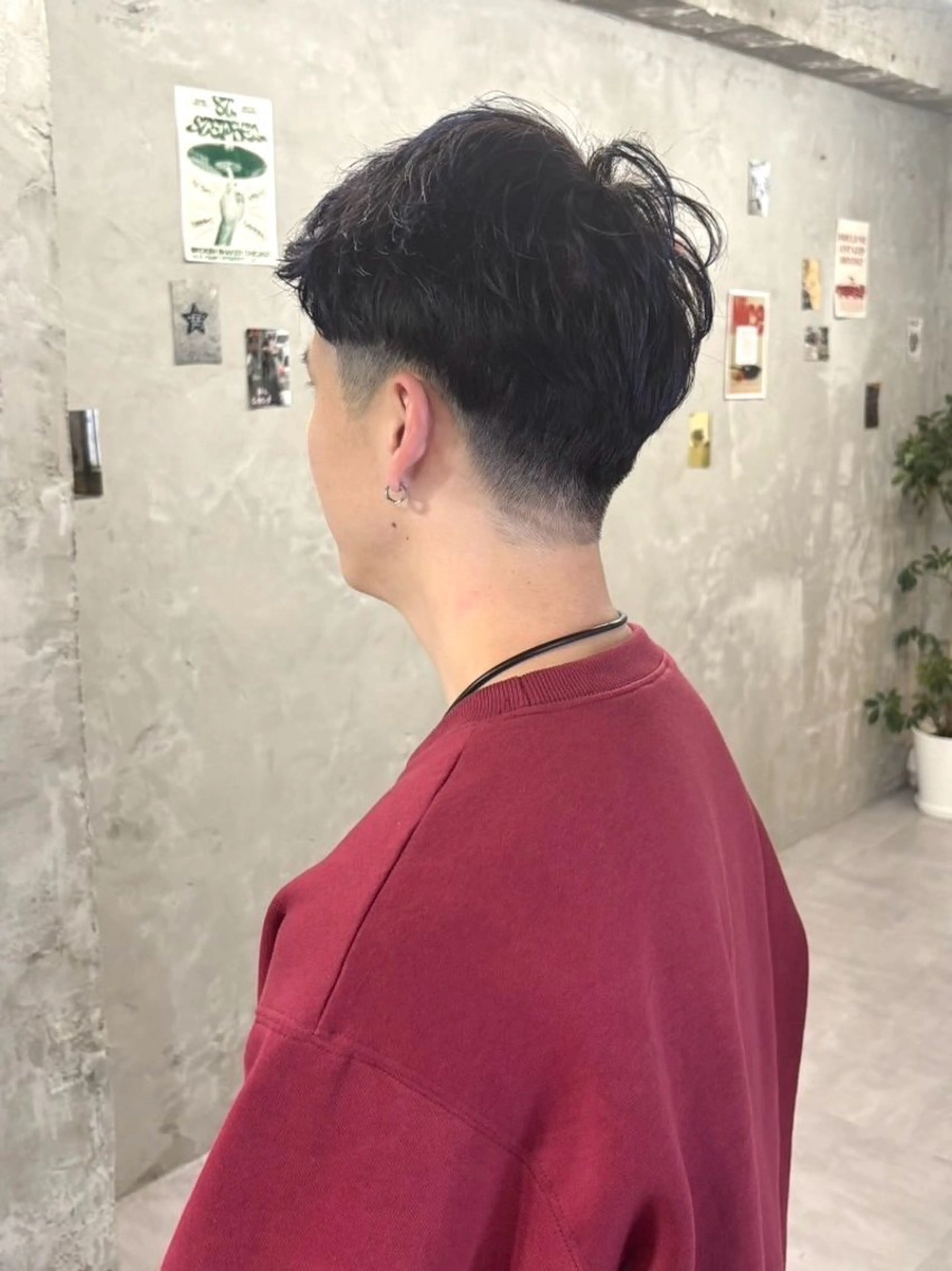 ショート カラー メンズ パープルカラー カット ヘアカラー door white hideのヘアスタイル