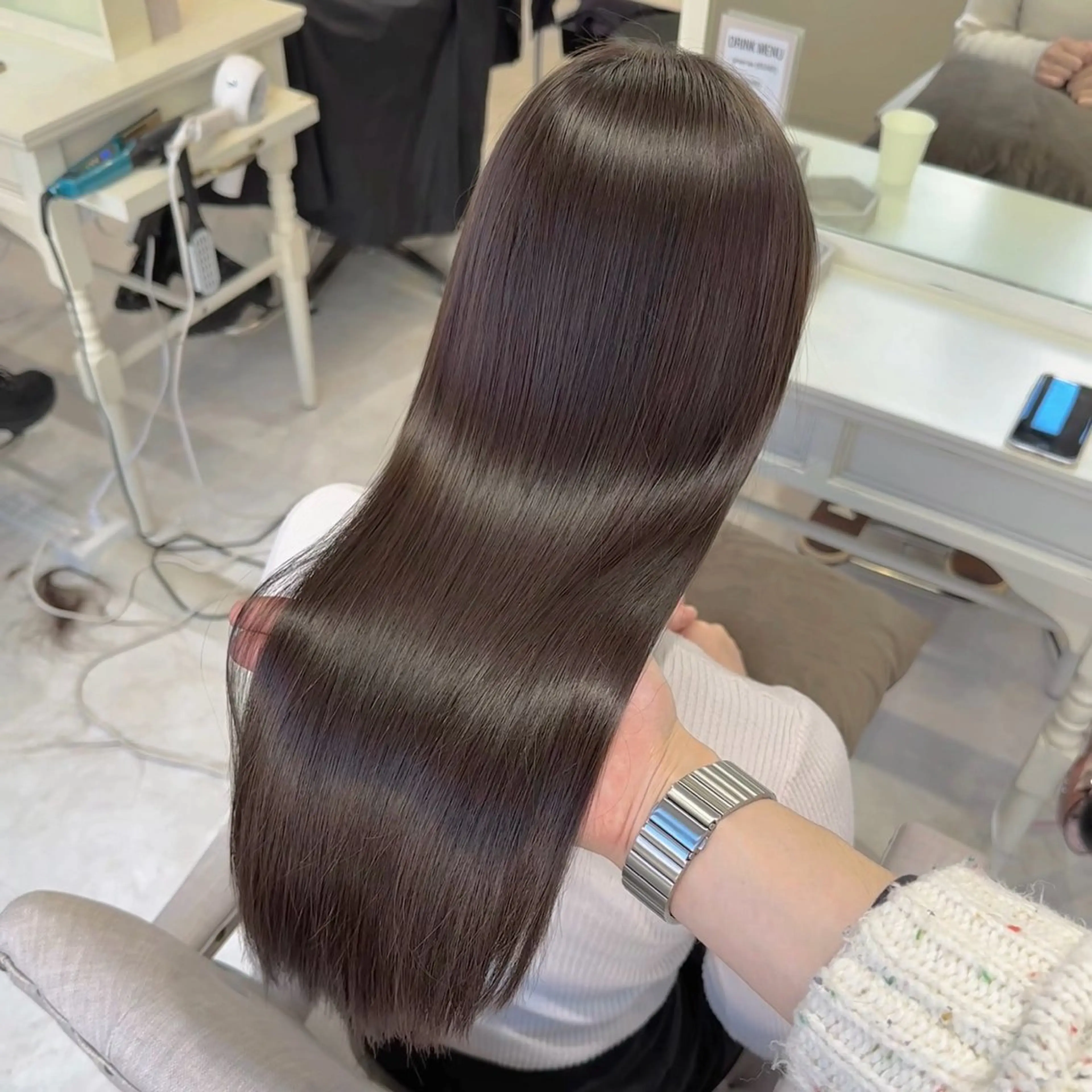 セミロング カット 縮毛矯正 トリートメント 梅田髪質改善 韓国カット/星野綾哉のヘアスタイル