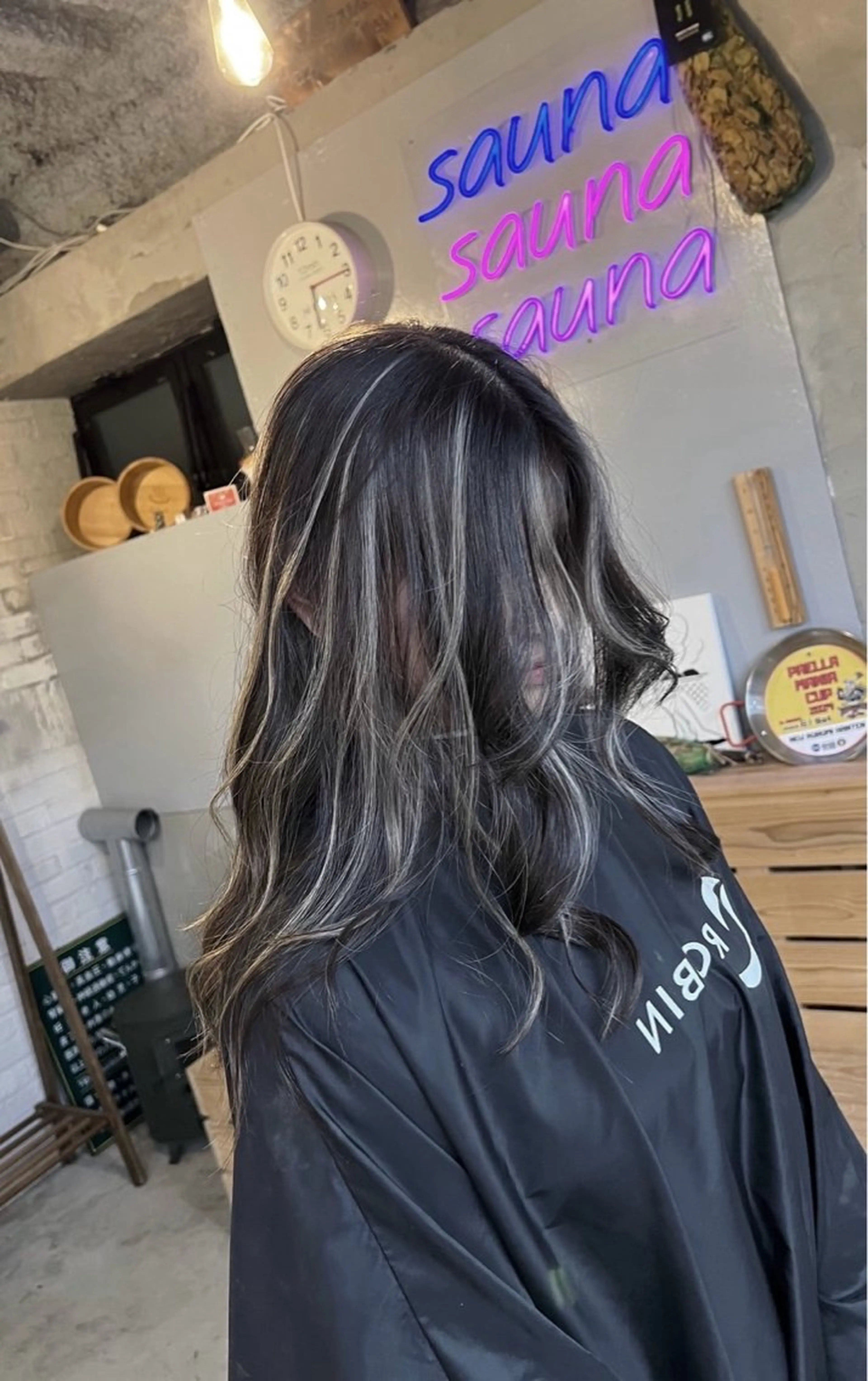 セミロング カラー ダークグレー ダークグレージュ グレージュ ハイライトカラー ハイライト ヘアカラー トリートメント ROBIN所属・指名数No.1 /NAOYAのヘアスタイル