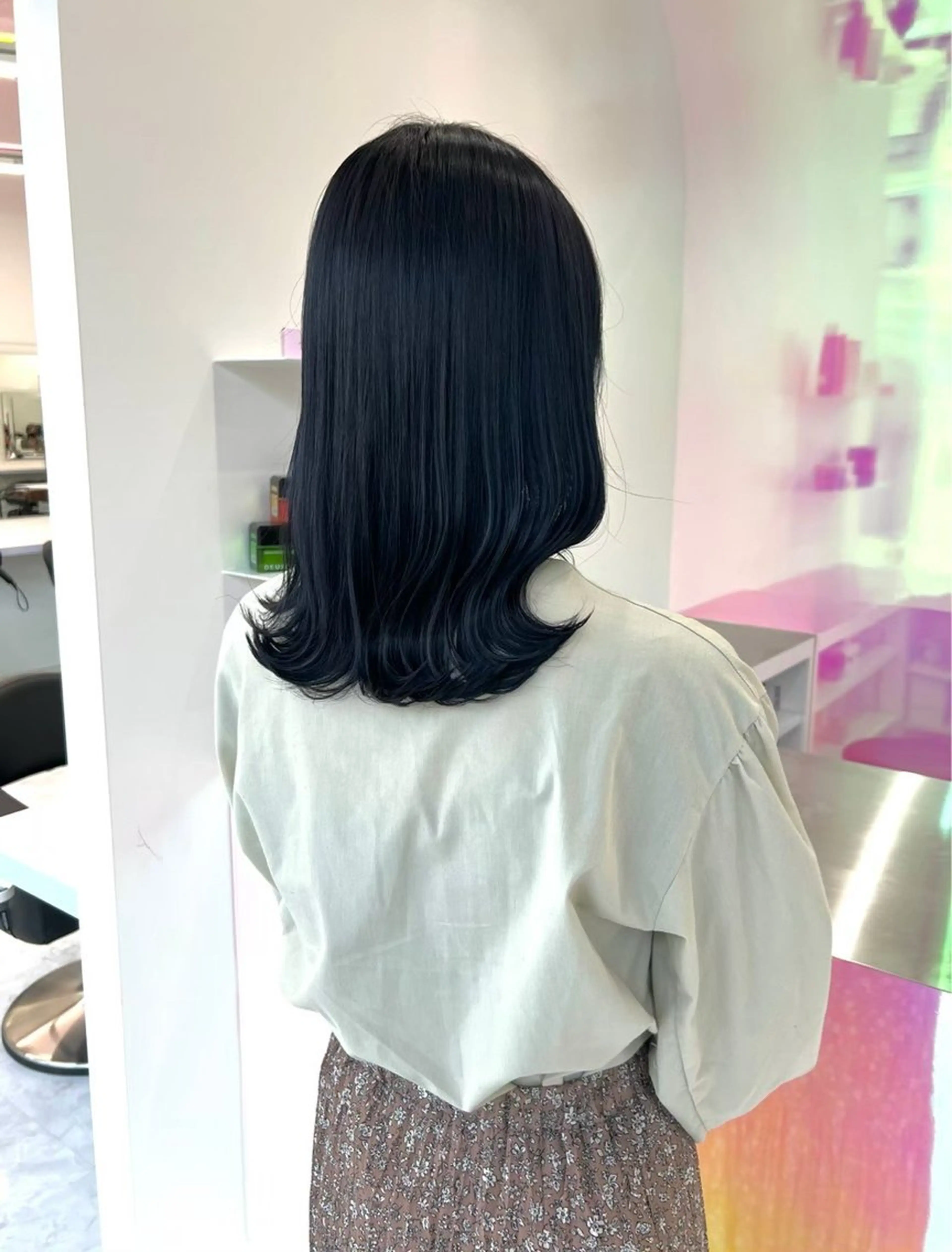 ミディアム カラー パーマ ヘアアレンジ メンズ 🤍透明感カラー🤍 ブリーチ🤍AINEのヘアスタイル