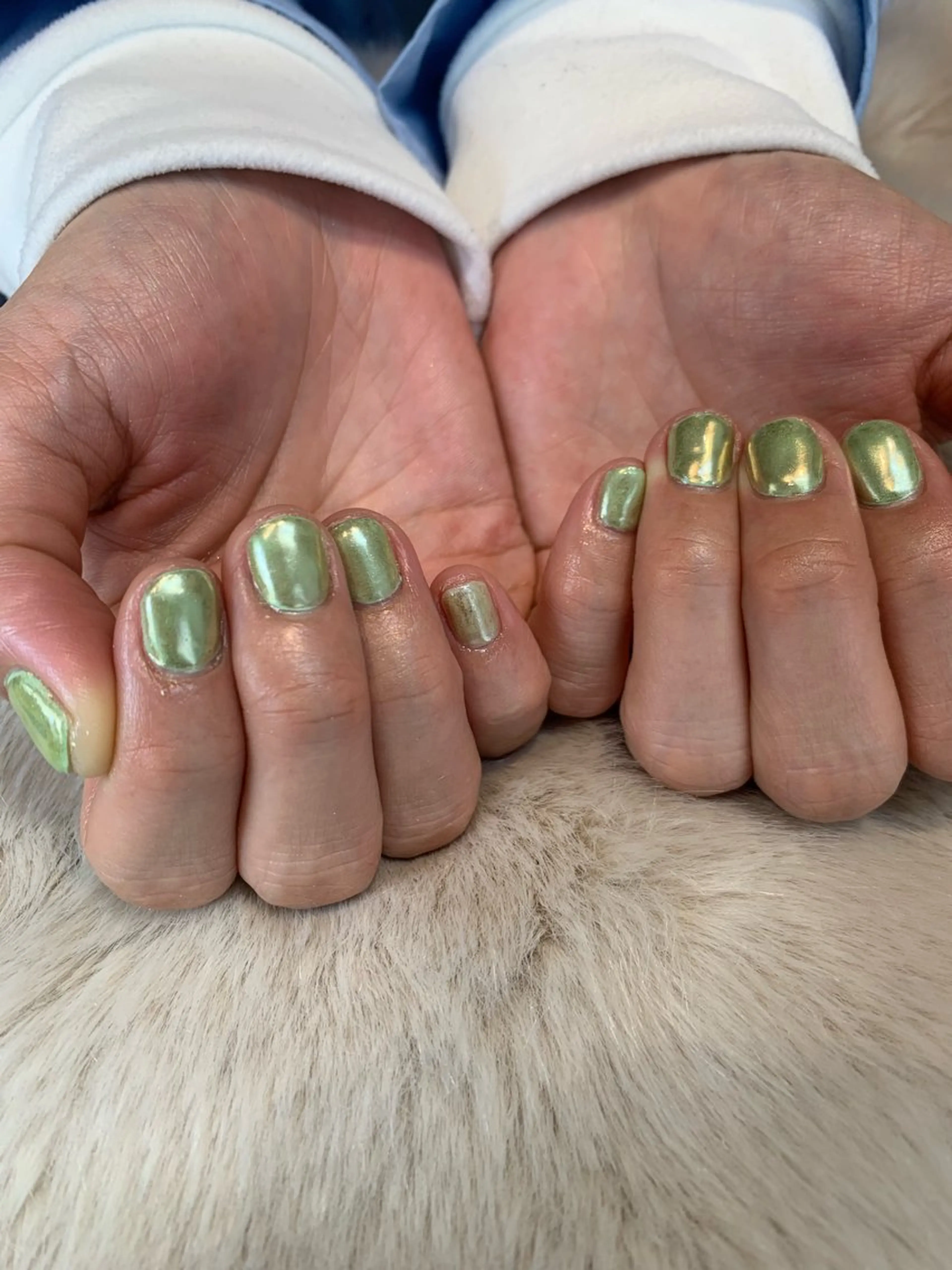 ネイル アトリエ・マリス所属・福与 美幸のネイルデザイン