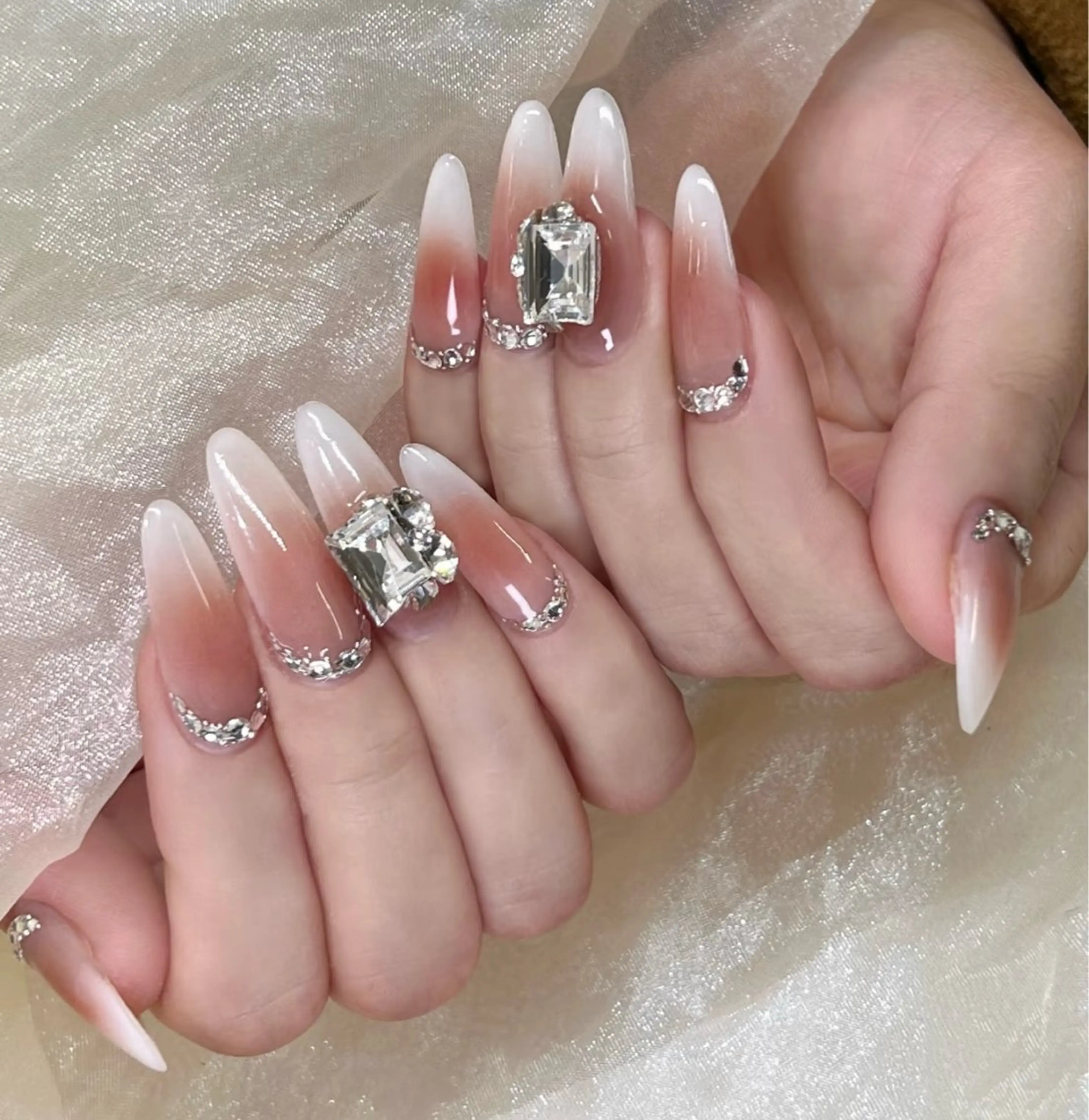 ネイル ハンドネイル ゆりか スカルプ専門店のネイルデザイン