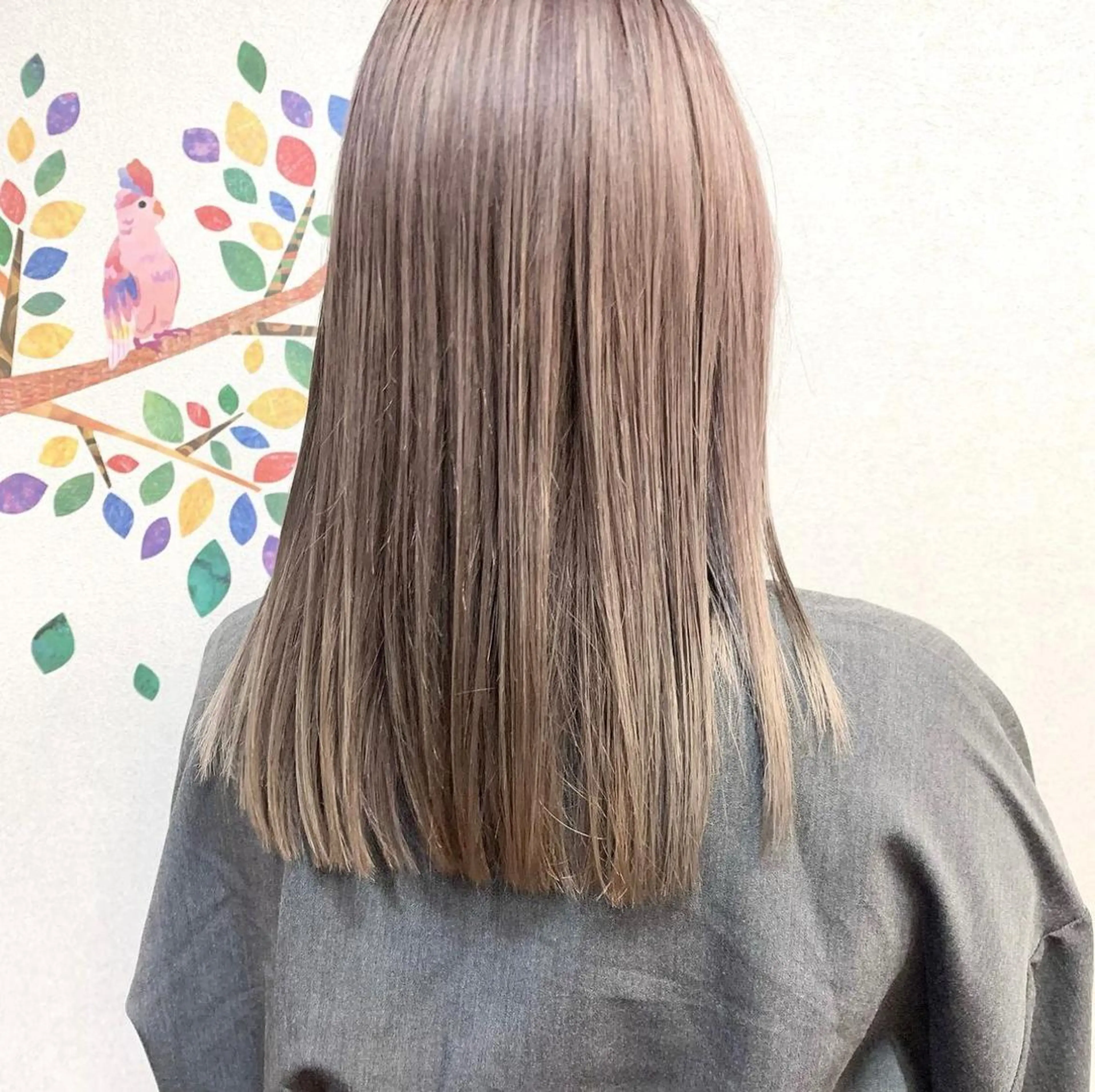 セミロング カット ヘアカラー Recess hair所属・榎 広海のヘアスタイル