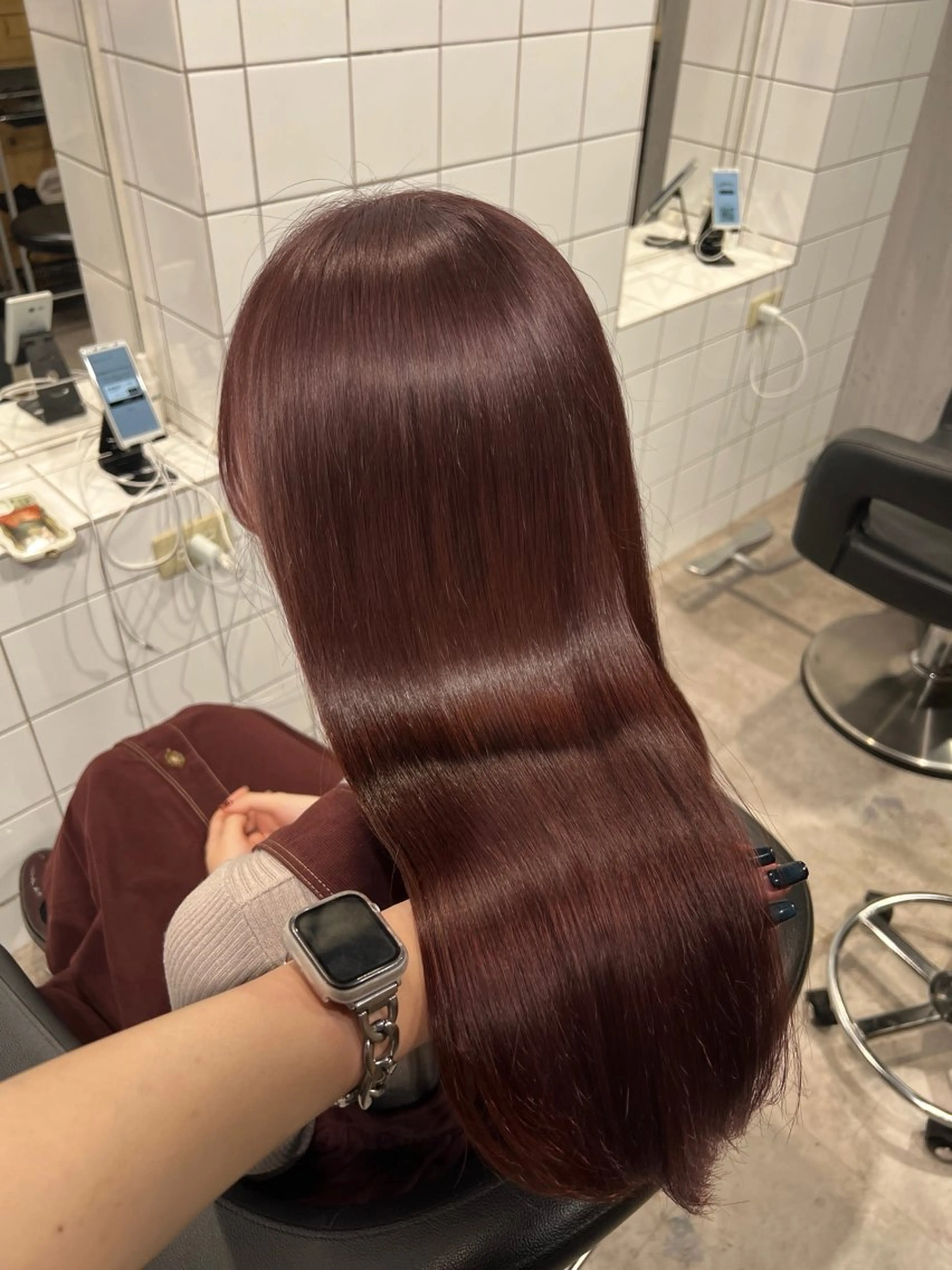 ロング カラー ブラウンカラー ピンクカラー ピンクブラウン ヘアカラー 暗髪🩶ラベンダー/ ブルー/ユウナ🤍のヘアスタイル