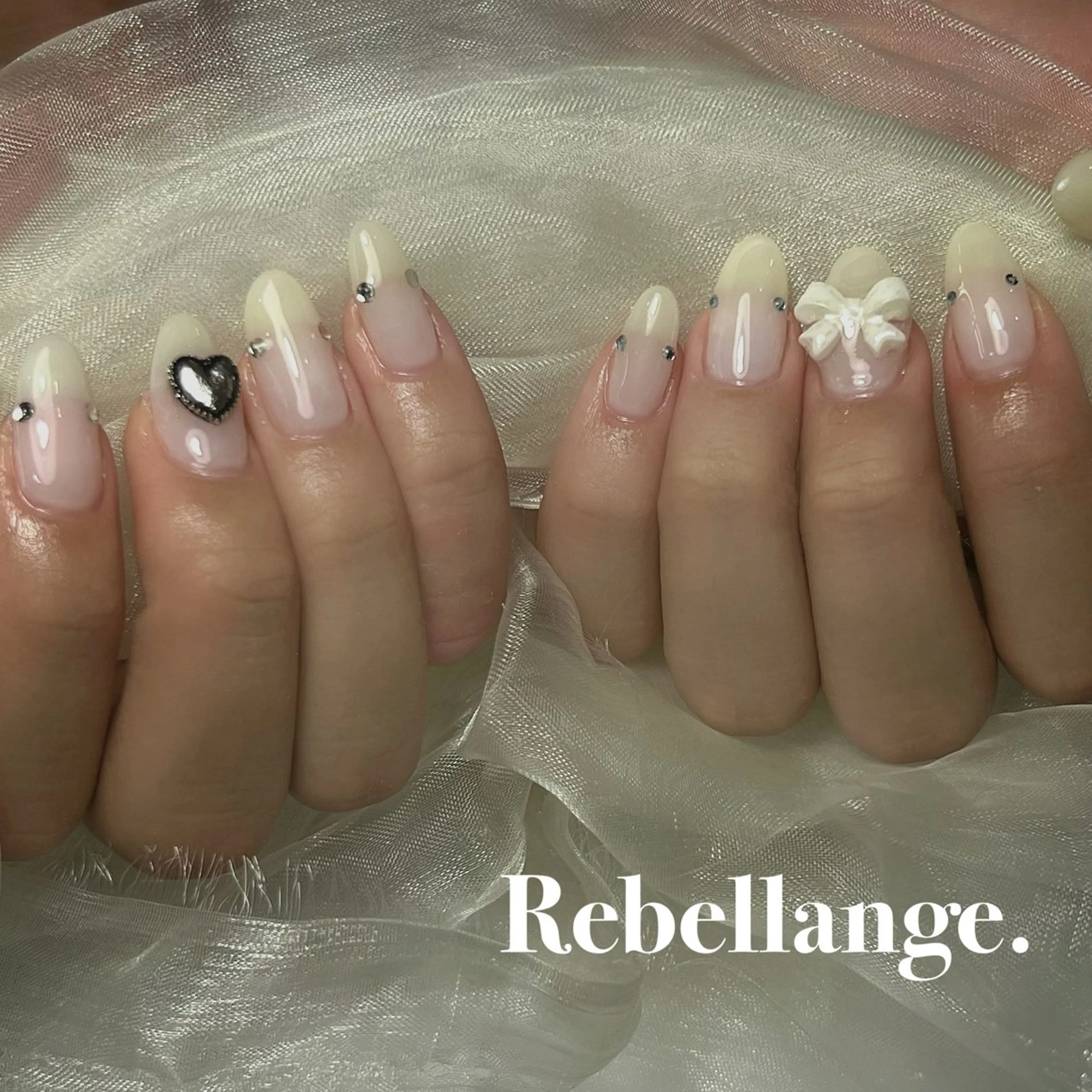 ネイル ハンドネイル Rebellange n.のネイルデザイン