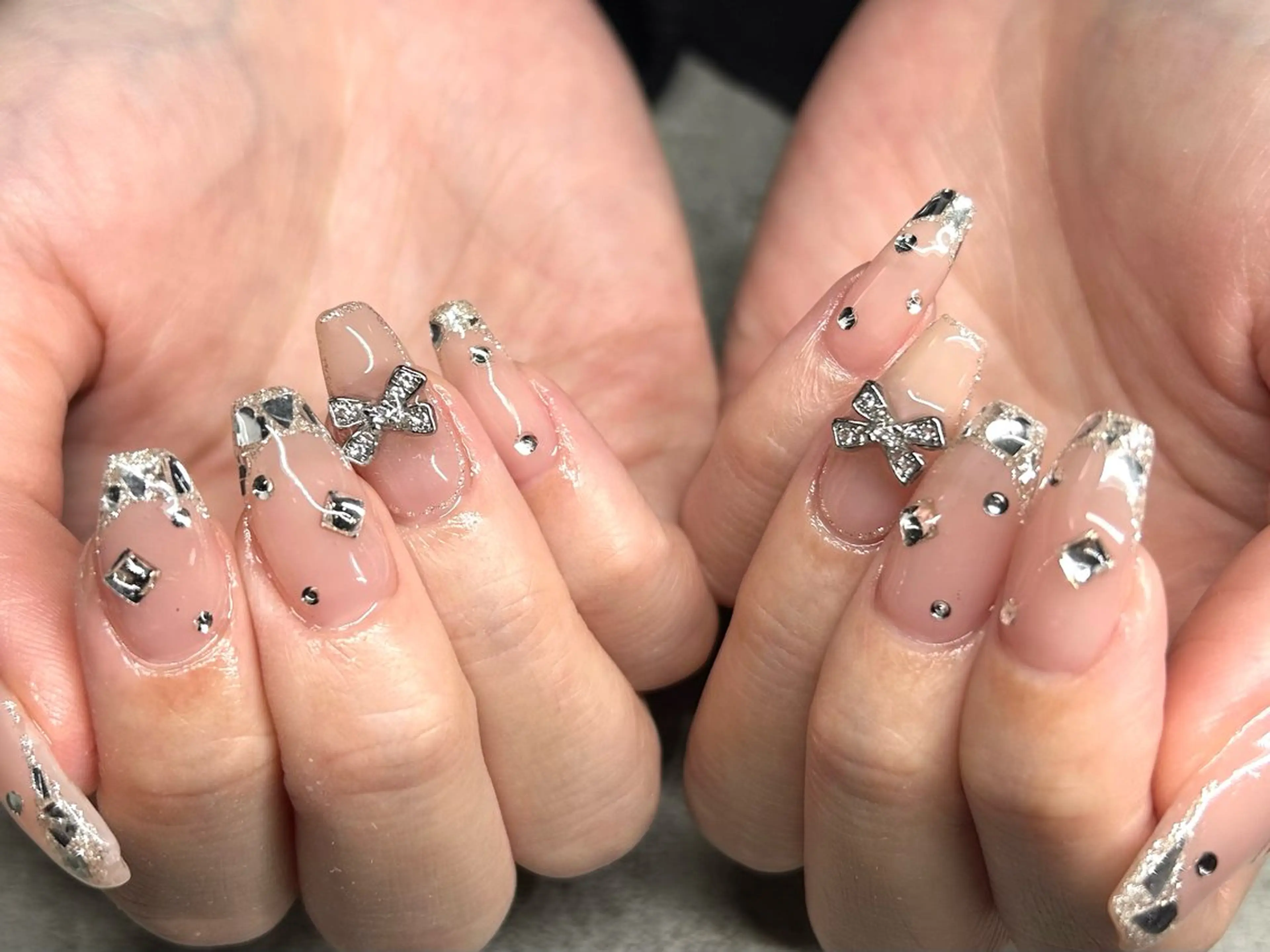 ネイル リボン ハンドネイル MiiTow nailのネイルデザイン