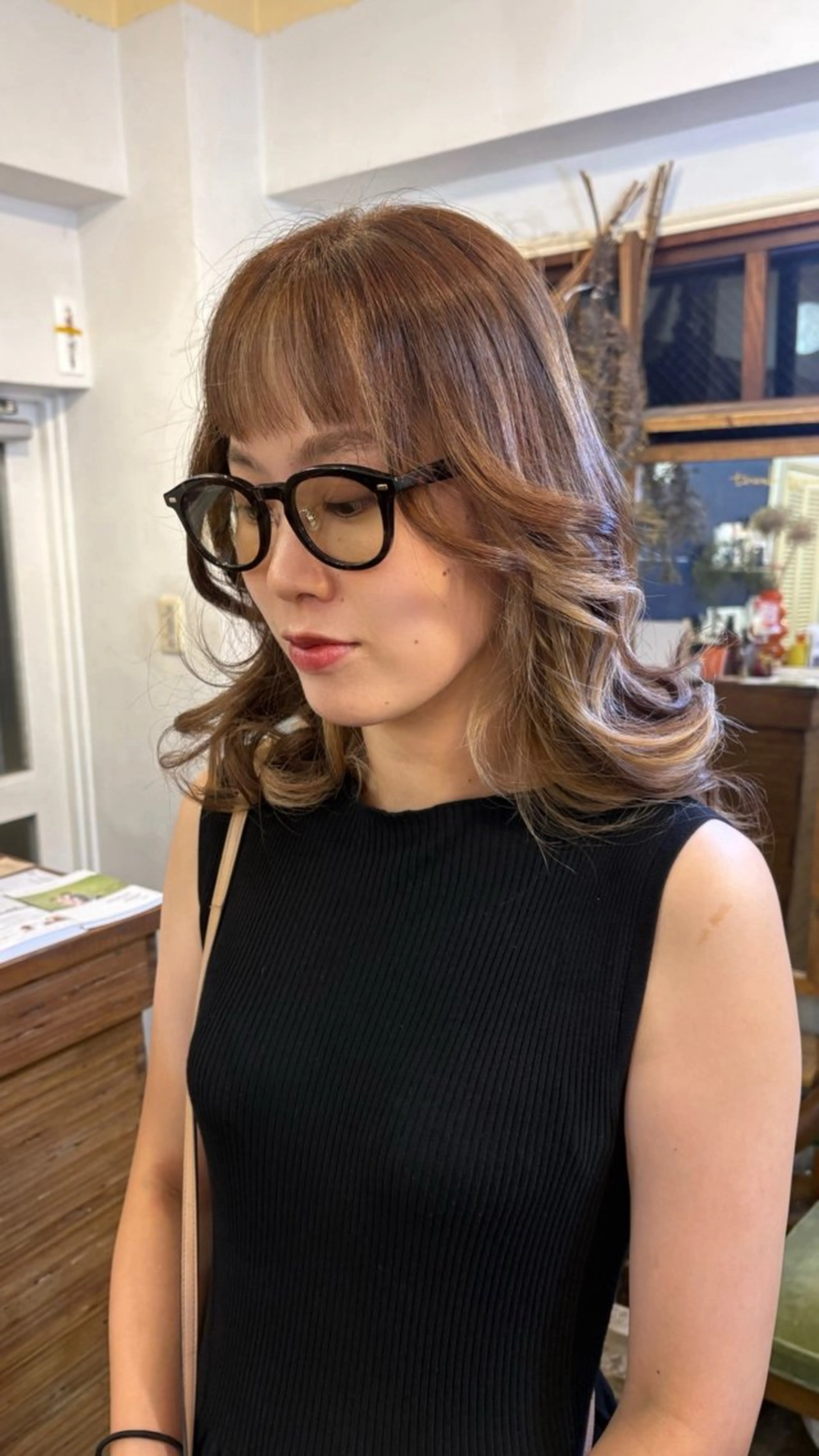 セミロング カラー ミストバング ベージュカラー ブラウンカラー  フェイスフレーミング ホワイトベージュ hair&make orange所属・🌈原宿/推しカラー /マーコ🌈のヘアスタイル