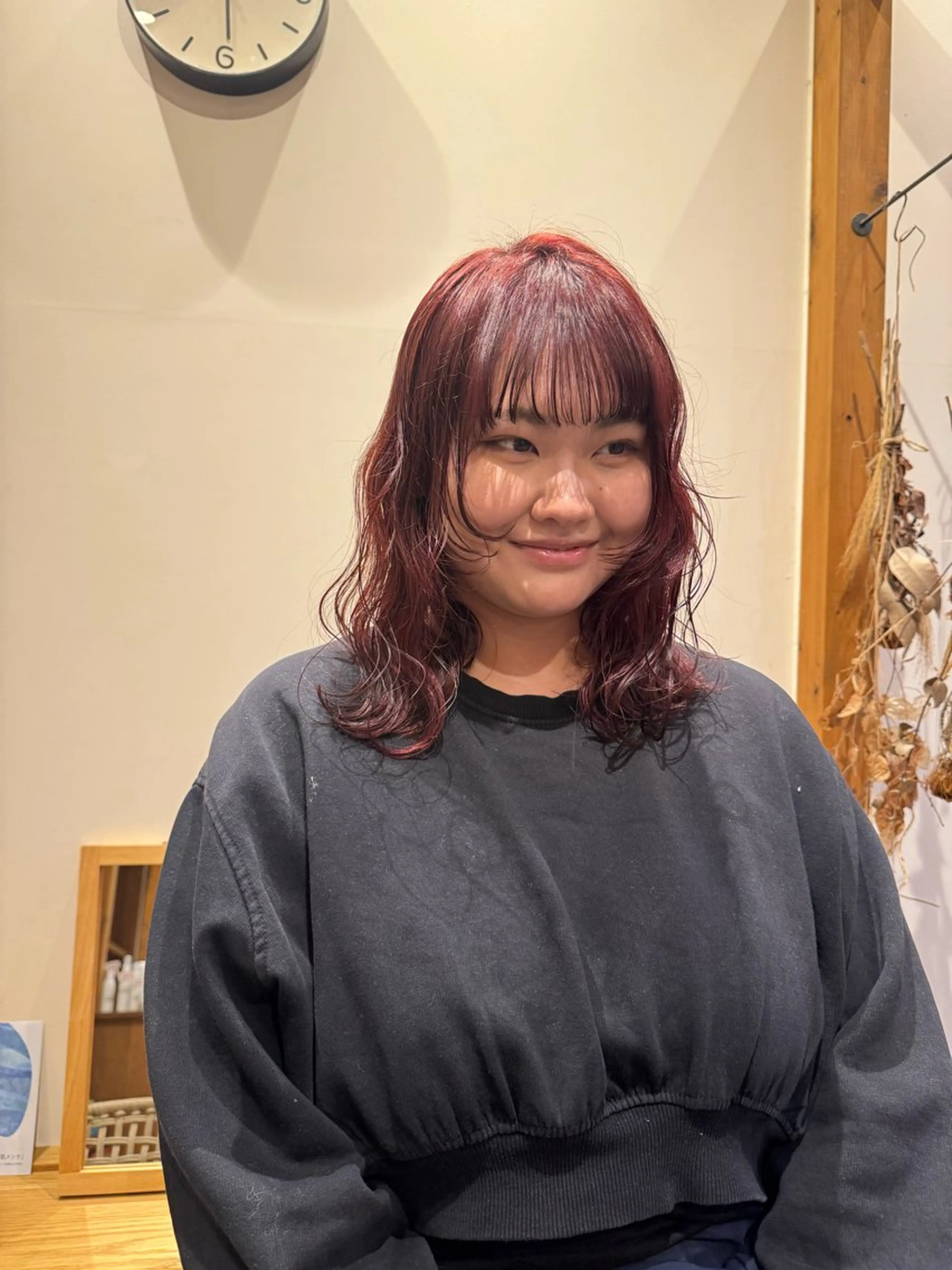 ミディアム カラー レッドカラー カット ヘアカラー トリートメント ENIF　大島 芽生のヘアスタイル