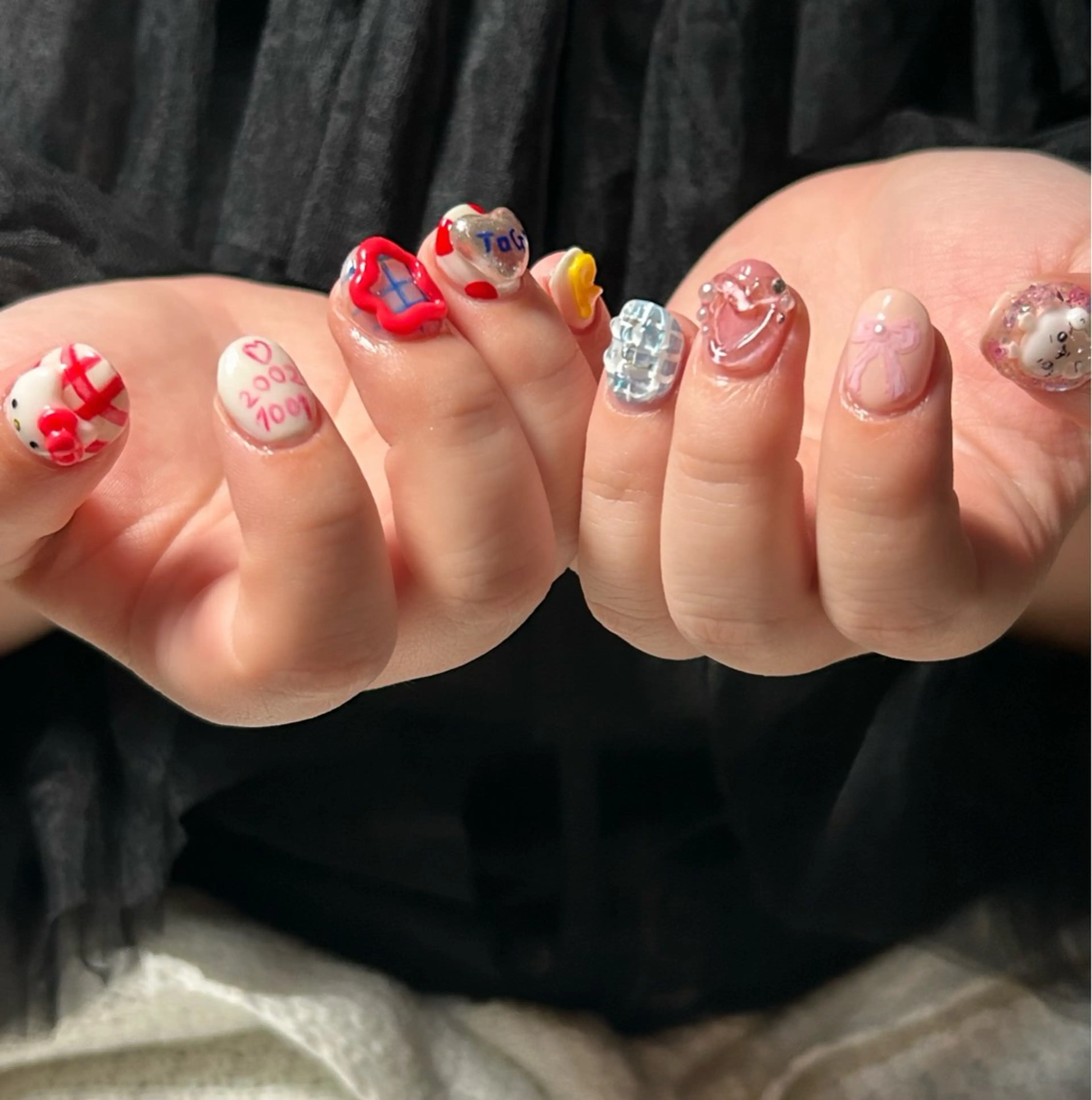 ネイル ハンドネイル lady bird yoshieのネイルデザイン