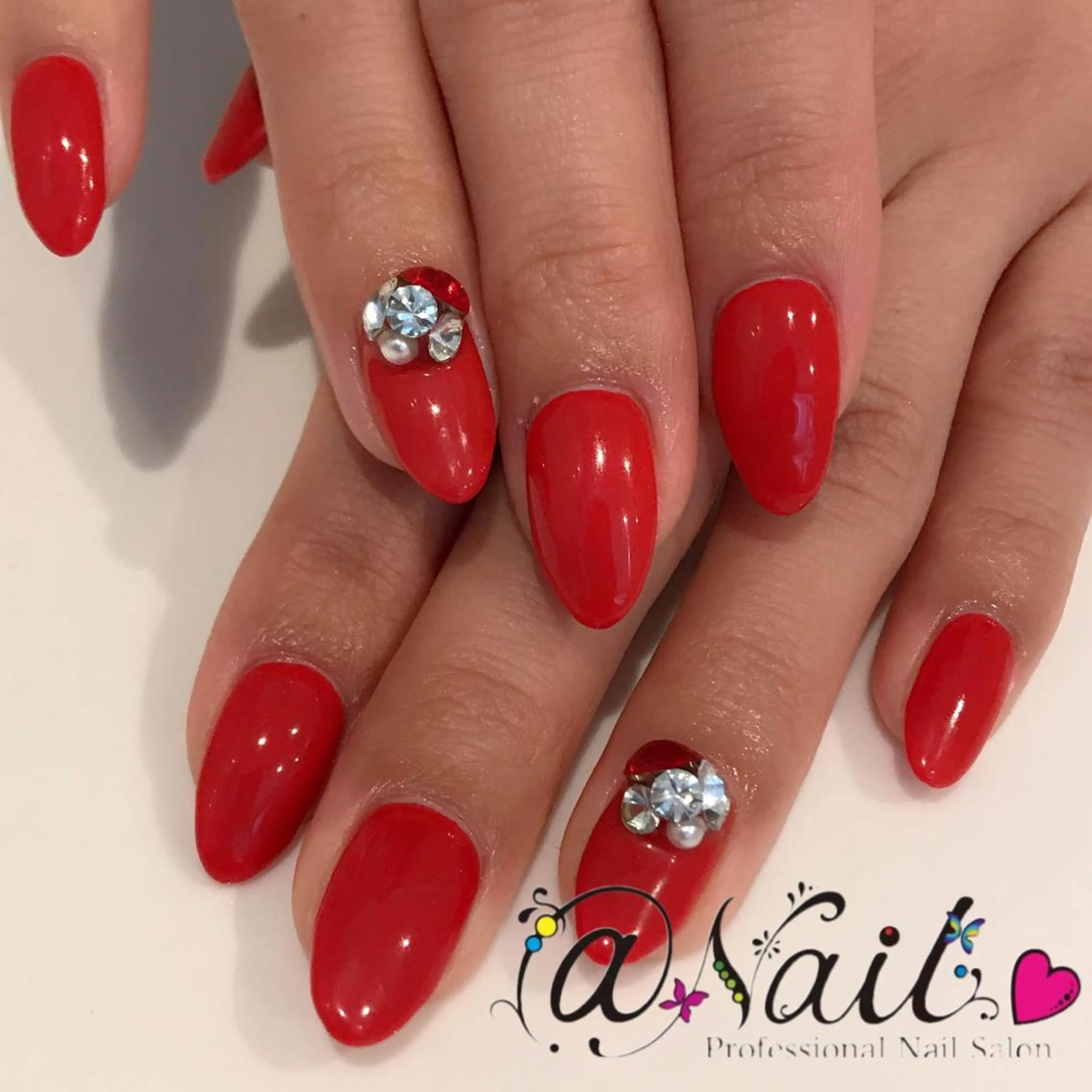 ネイル 小尾 栞のネイルデザイン