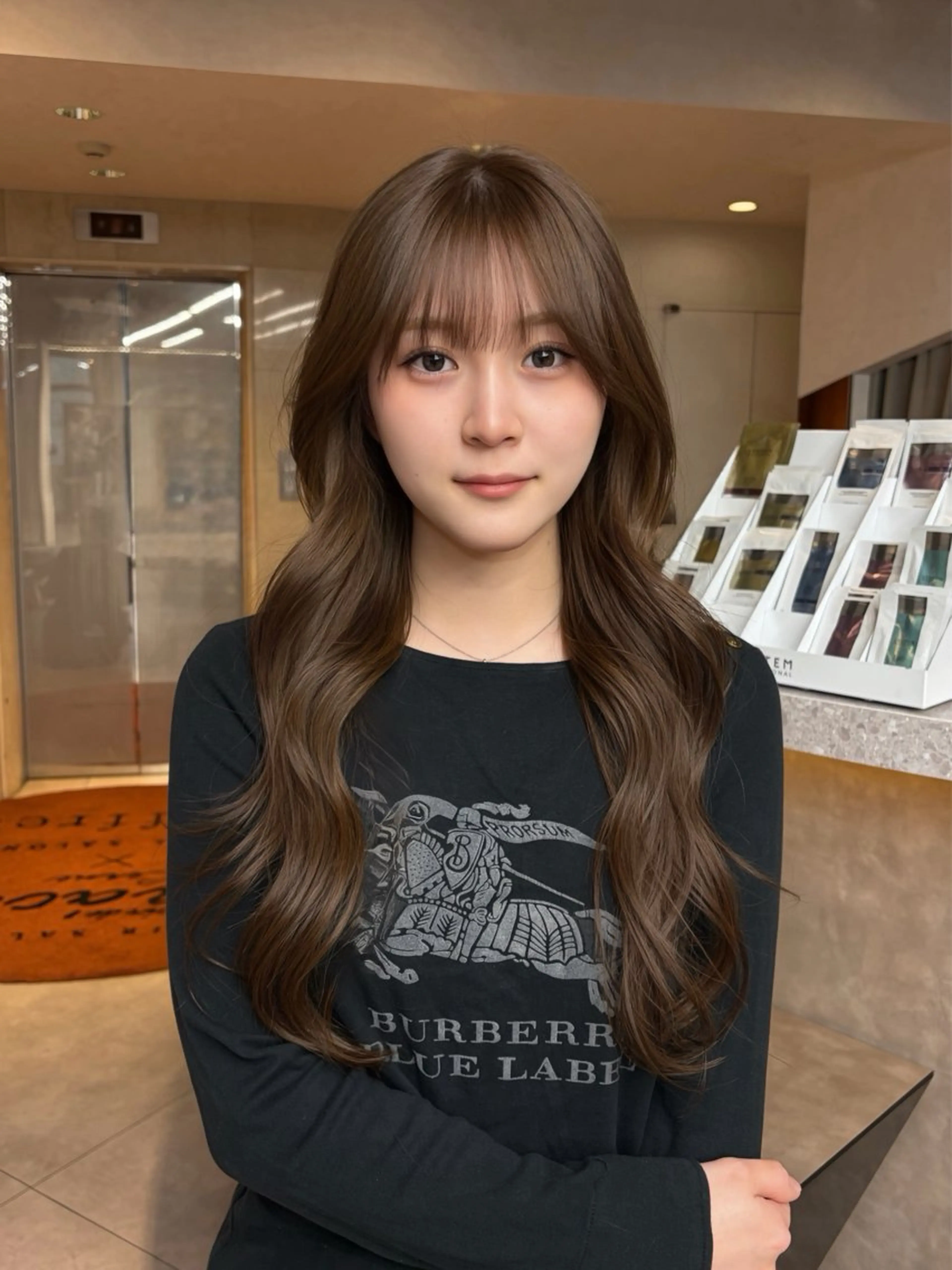 ロング カラー ブリーチ ダブルカラー ブリーチなしカラー 韓国/レイヤー/ 透明感🩶ひかる🩶のヘアスタイル