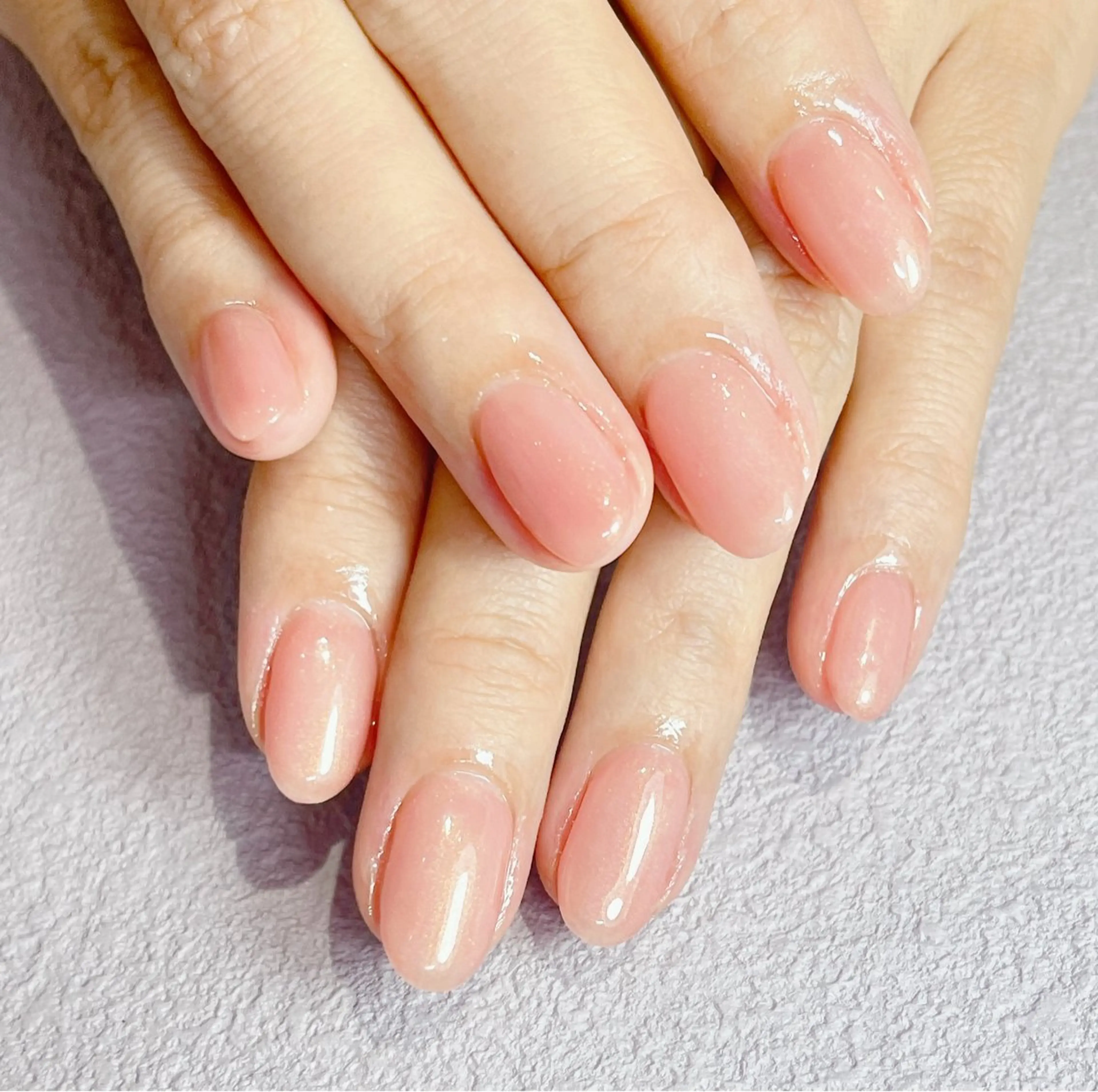 ネイル オーロラネイル ジェルネイル ニュアンスネイル オフィスネイル シンプルネイル ネイルサロン パールのネイルデザイン