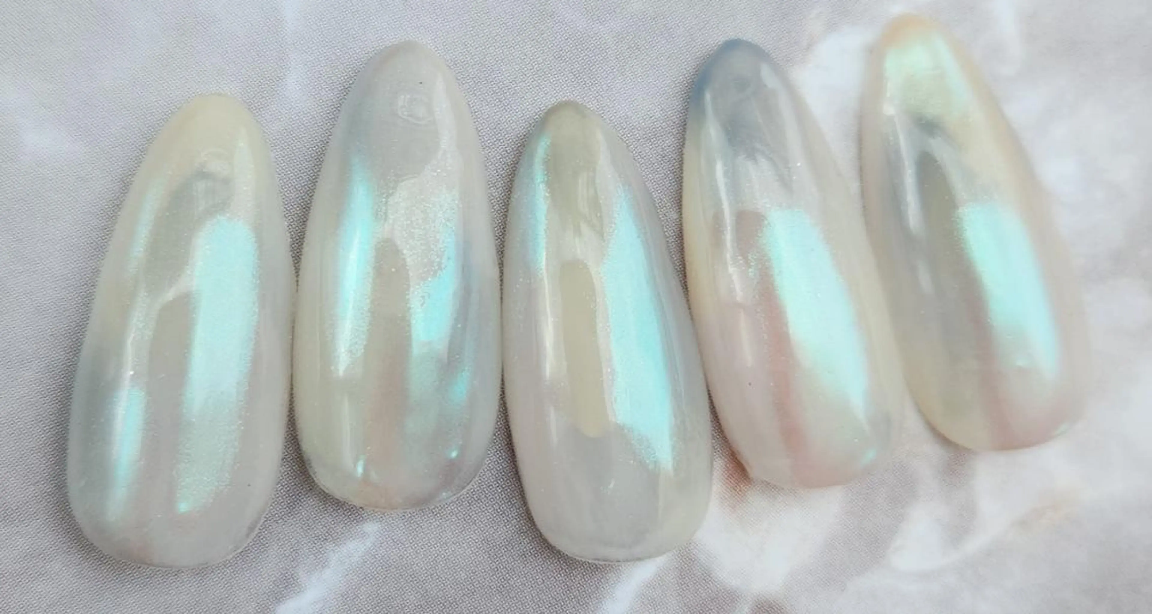 ネイル FIRST 姪浜 Jrネイリスト　aiのネイルデザイン