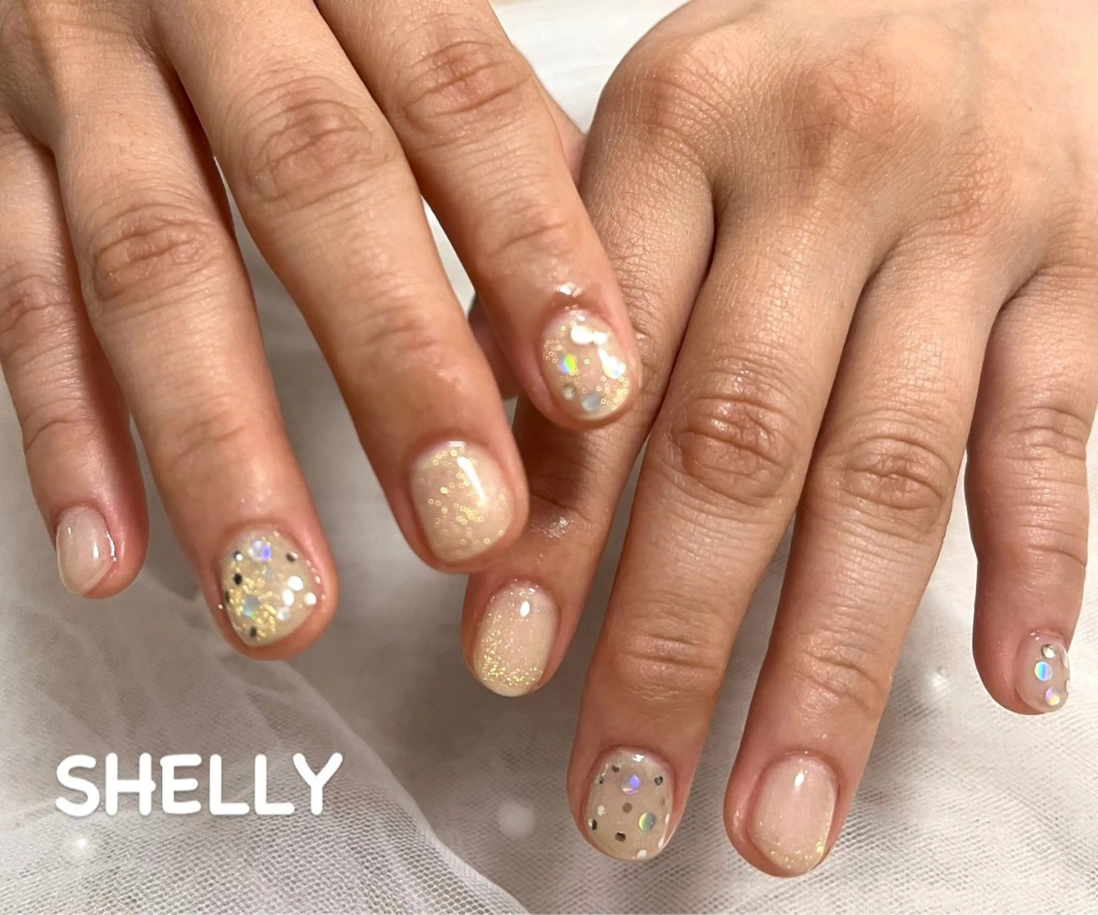 ネイル マグネットネイル シンプルネイル 翁長 結唯のマツエク・マツパデザイン