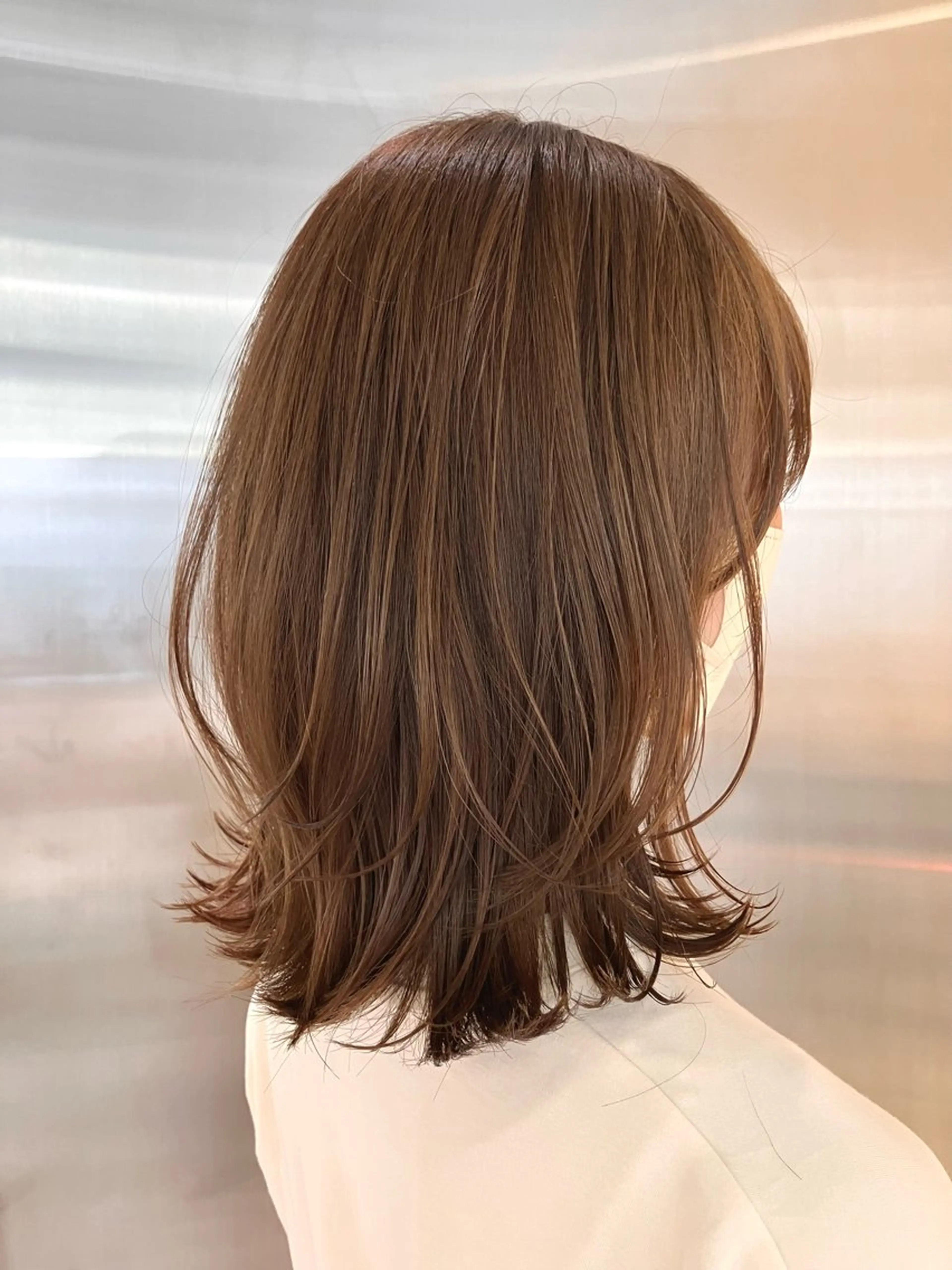 ミディアム カラー ベージュカラー ブリーチ ダブルカラー ミルクティーベージュ ブリーチなしカラー GOTODAY シェアサロン梅田NU茶屋町店所属・髪質改善/艶カラー 縮毛矯正/みほのヘアスタイル