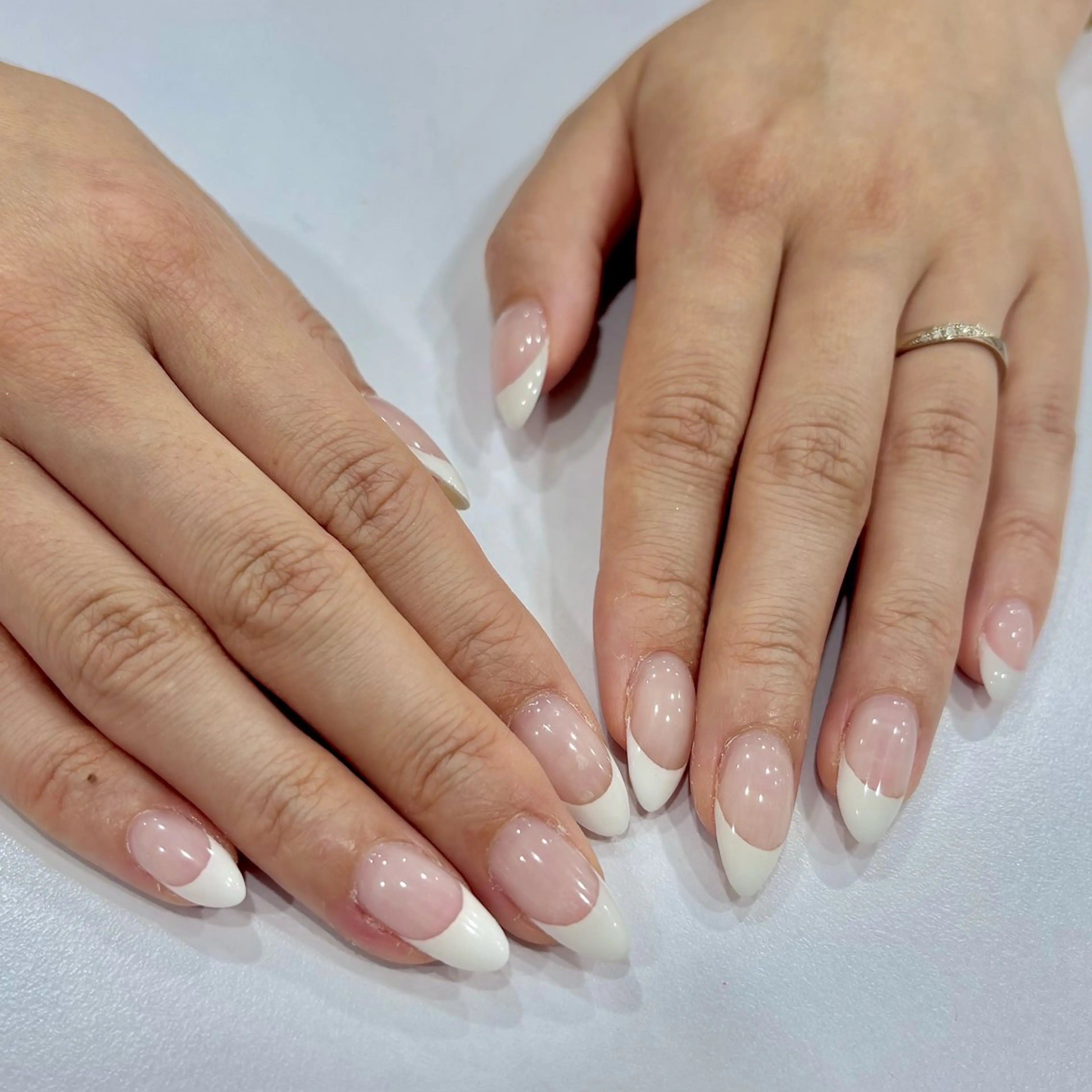 ネイル フレンチネイル シンプルネイル アンリッシュ池袋 小泉のネイルデザイン