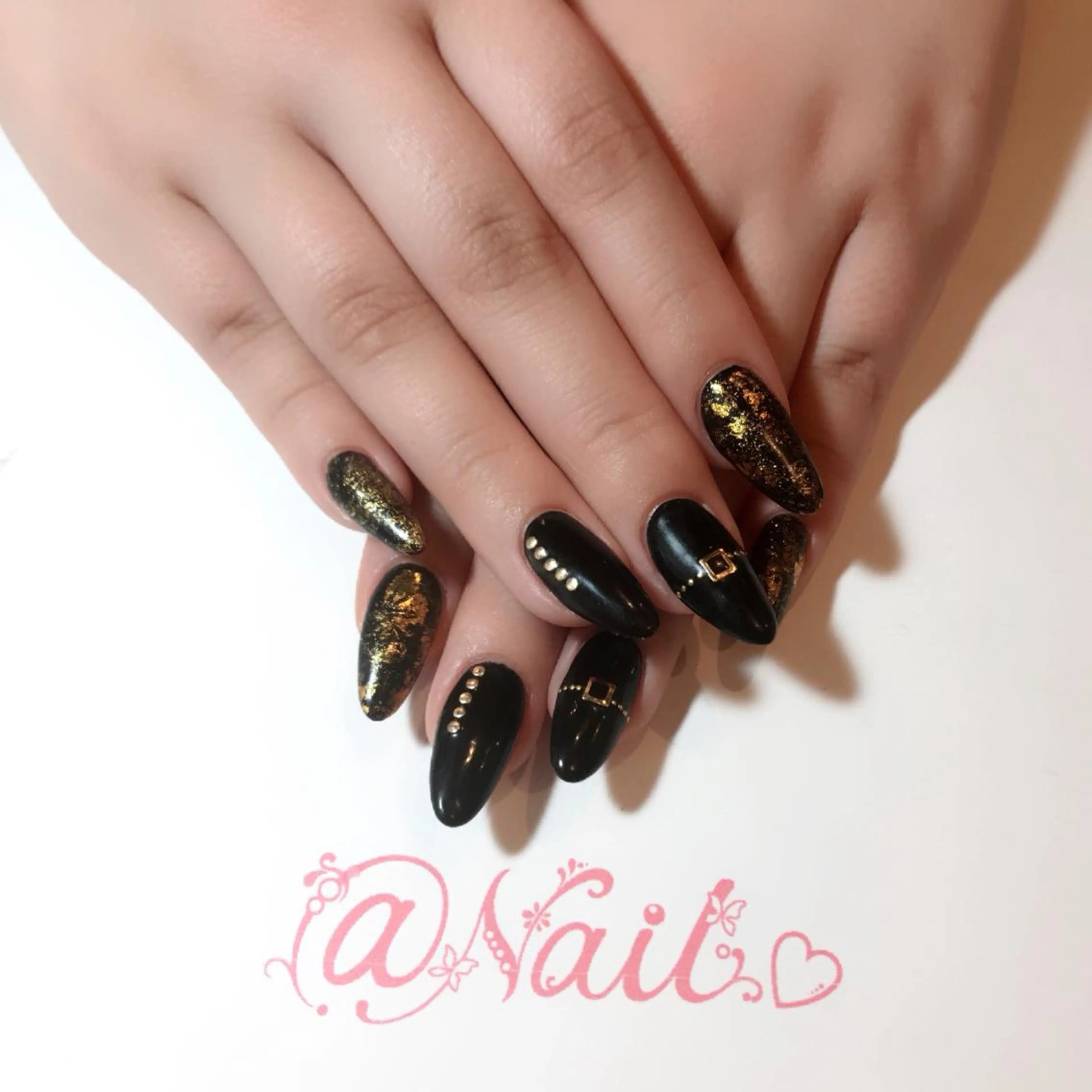 ネイル アートネイル フットネイル ジェルネイル 持ち込み スカルプネイル 小尾 栞のネイルデザイン