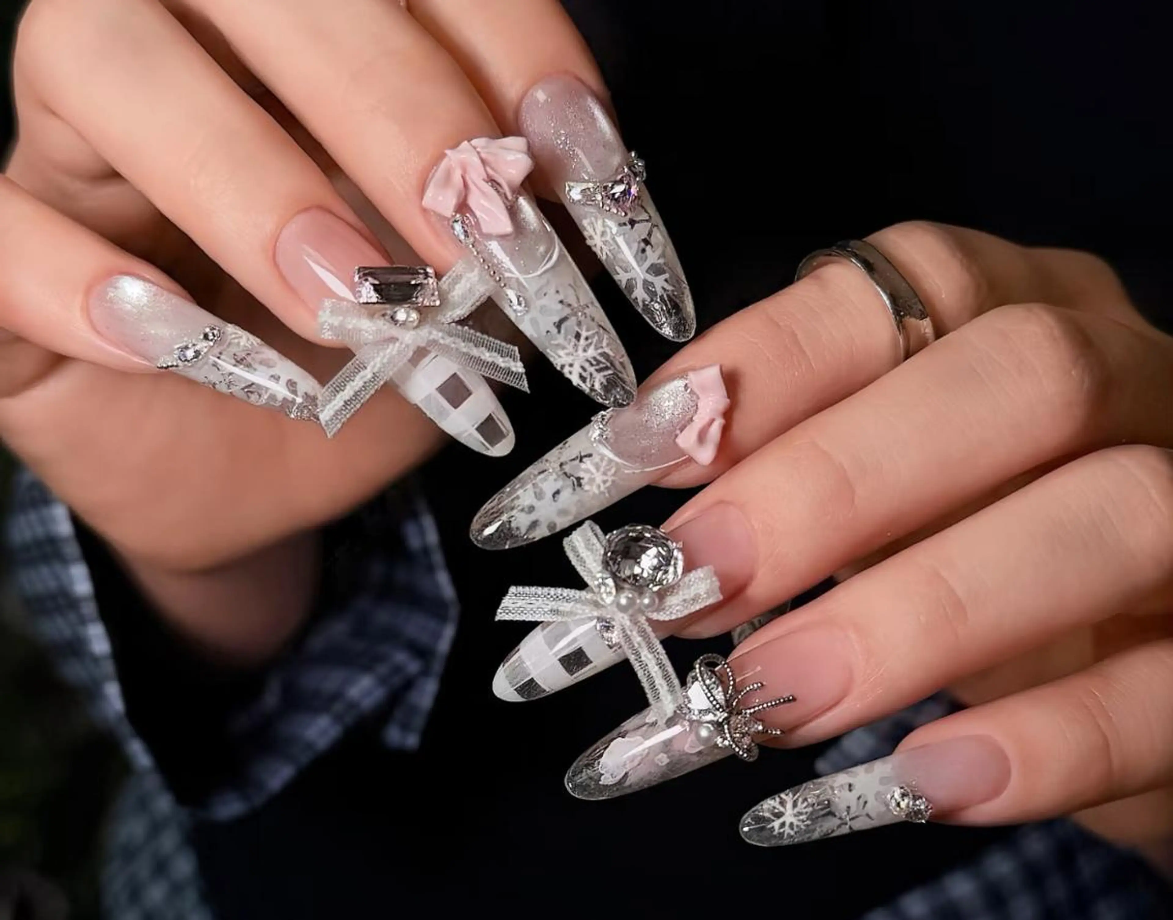 ネイル ハンドネイル 🎀 UU_nailのネイルデザイン