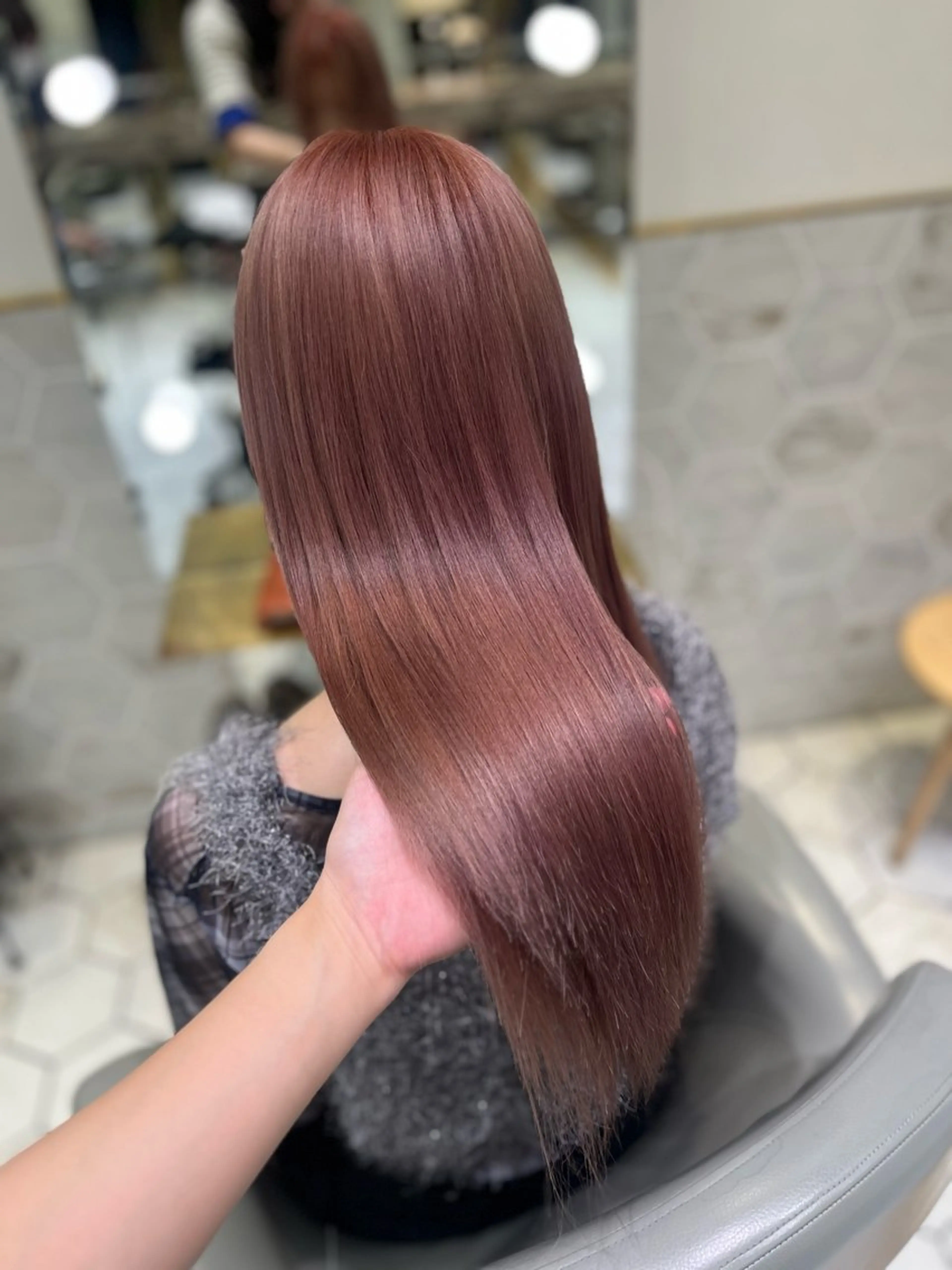 ロング カラー ベージュカラー ミルクティーベージュ ピンクカラー ピンクベージュ 栄/透明感ツヤカラー /Kahoのヘアスタイル