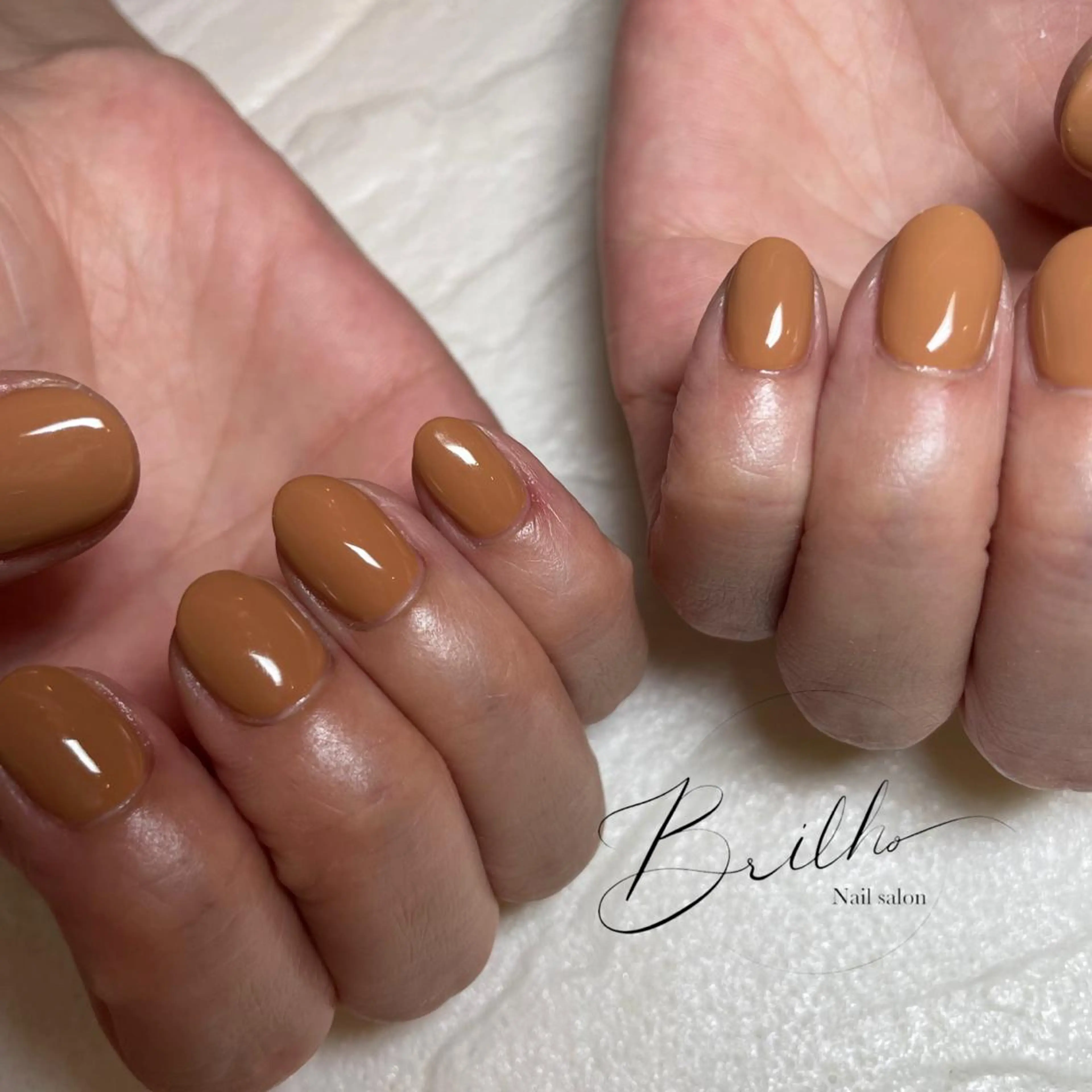 ミディアム Brilho SERIHOのネイルデザイン