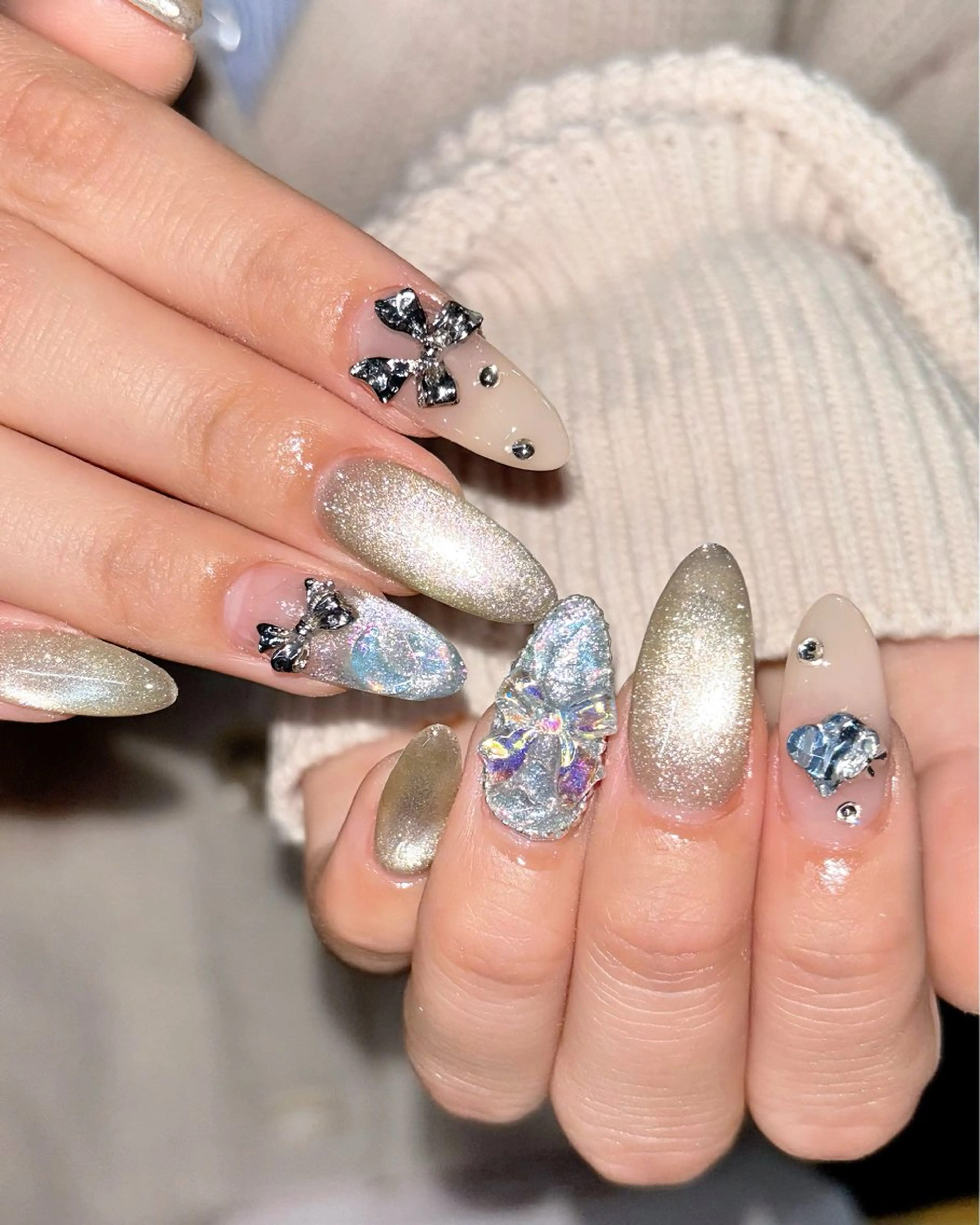 ネイル ドット 長さ出し ジェルネイル ミラーネイル ワンホンネイル ハンドネイル 🫧OPELIA NAIL渋谷🫧のネイルデザイン