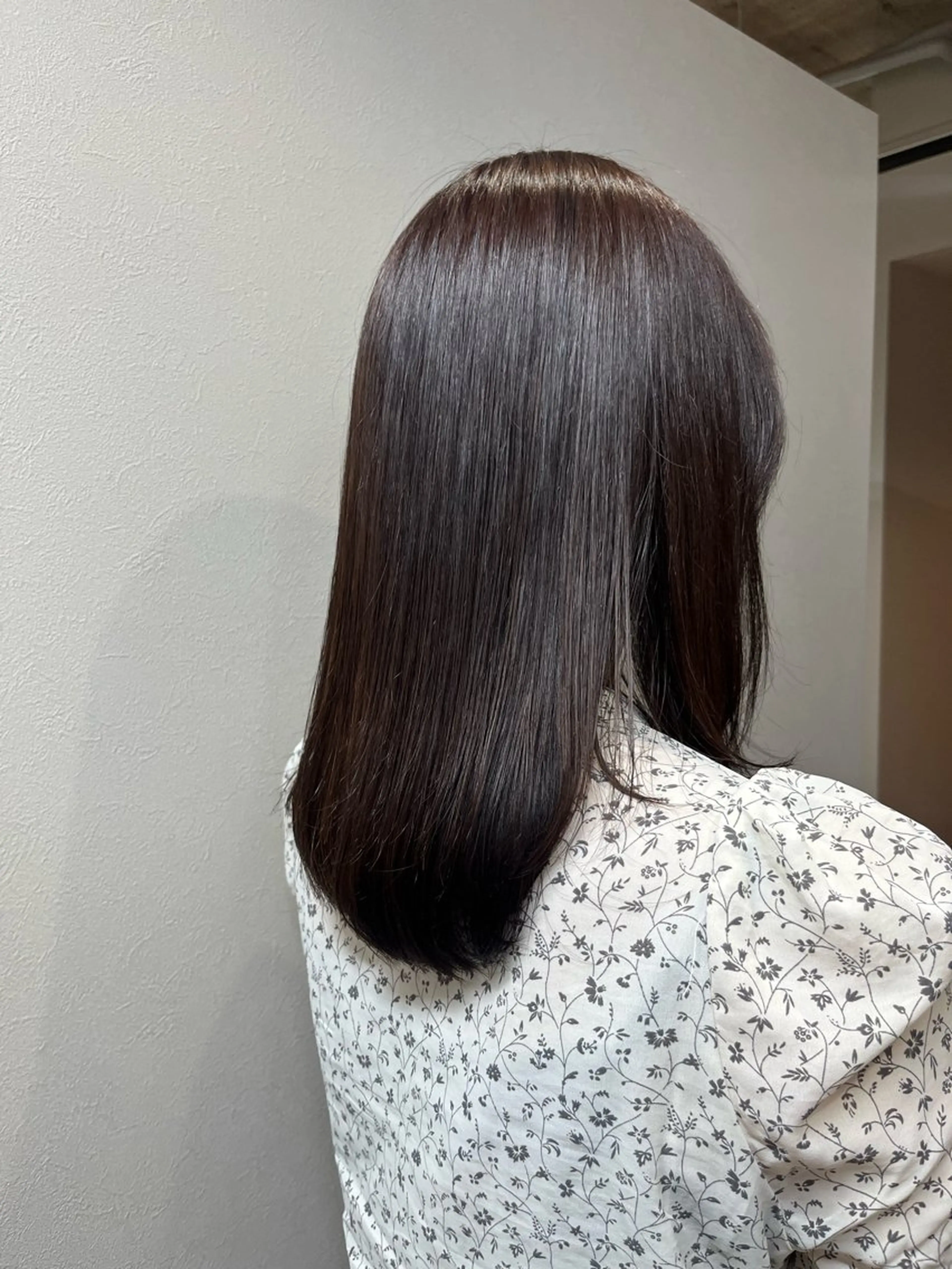 カラー ブラウンカラー ラベンダーカラー eMir... 武蔵小杉所属・新舘 怜奈のヘアスタイル