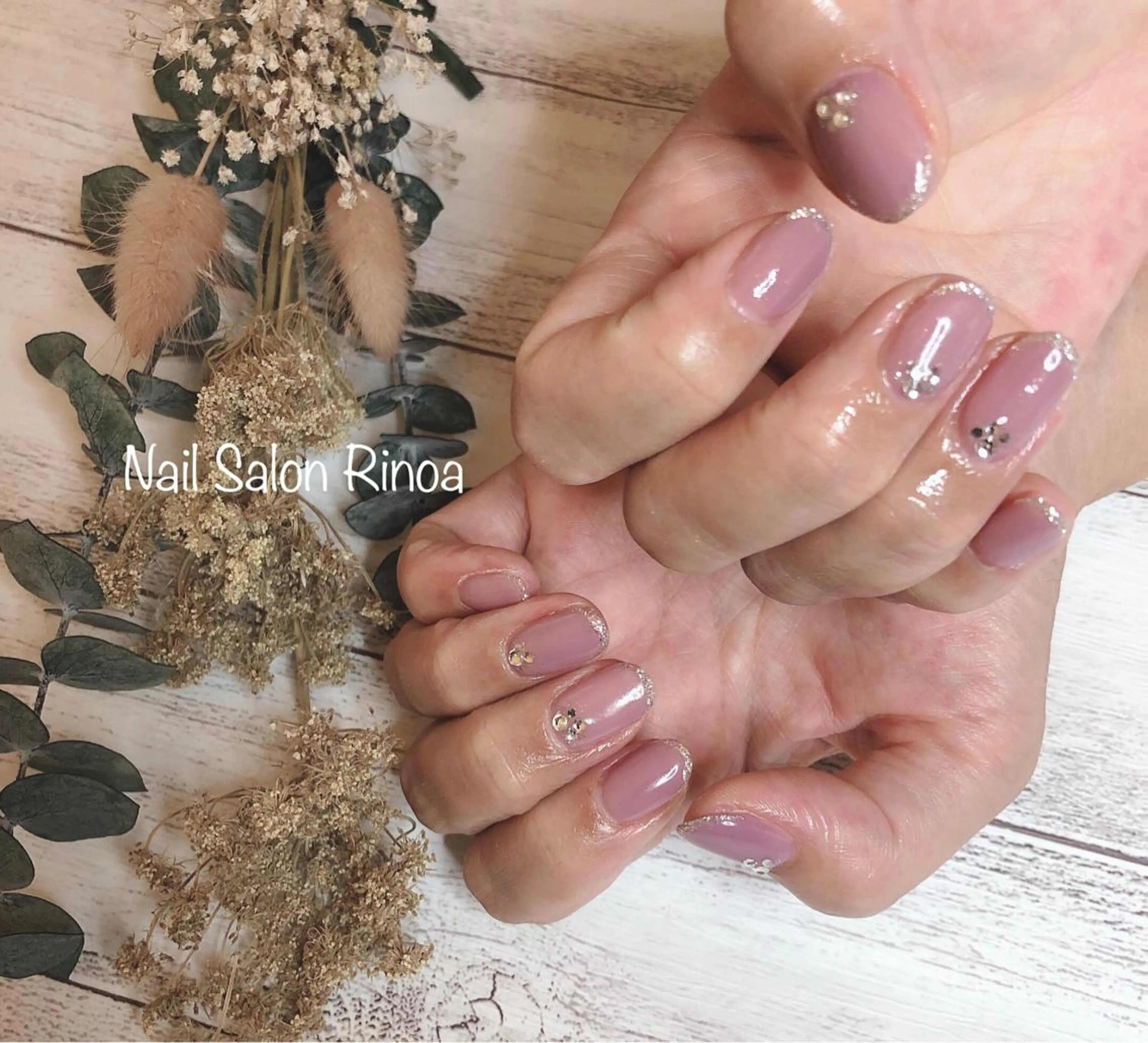 ネイル ラメ(グリッター) ストーンネイル Nail Salon Rinoaのネイルデザイン