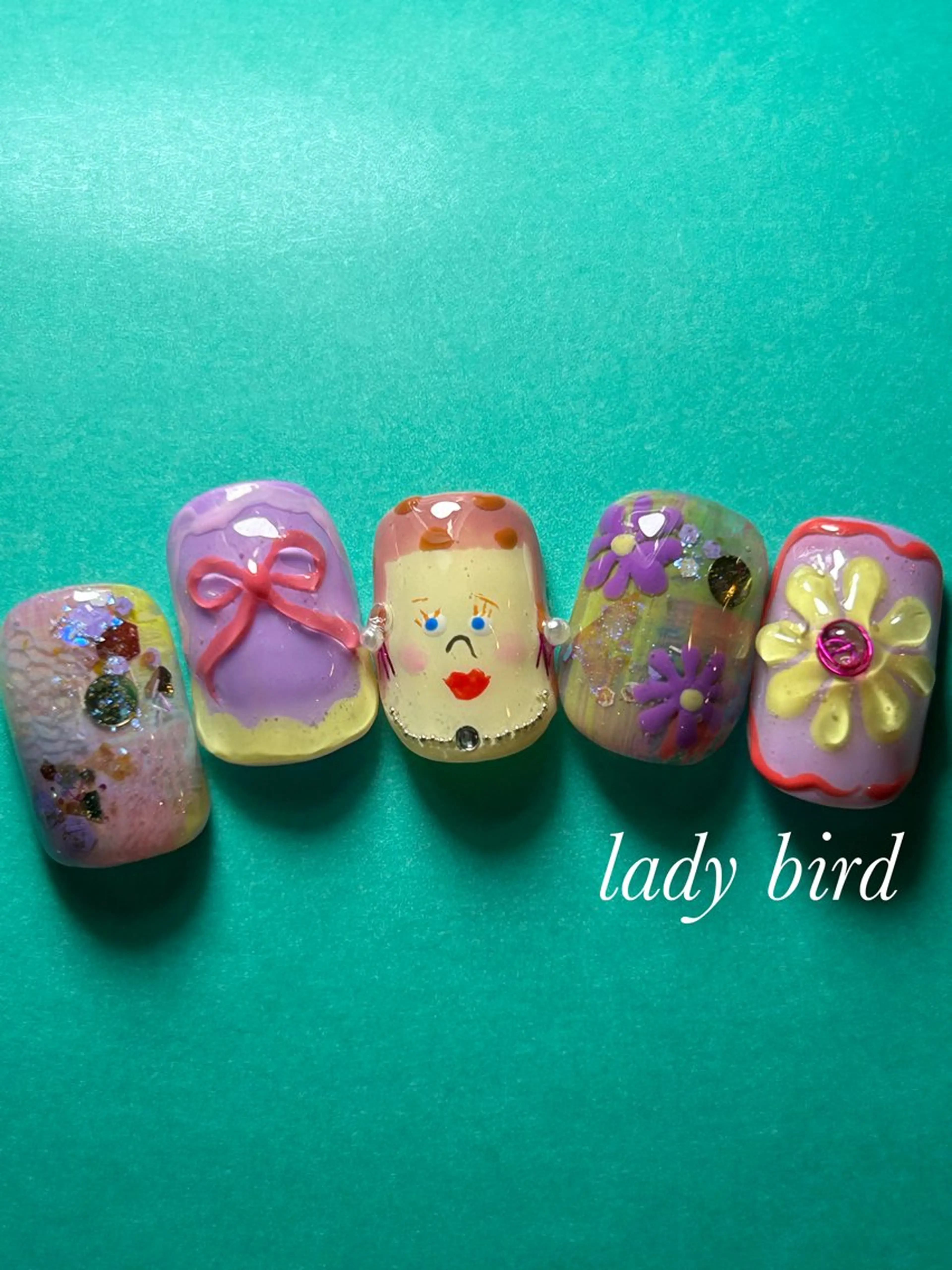 ネイル ハンドネイル lady bird yoshieのネイルデザイン