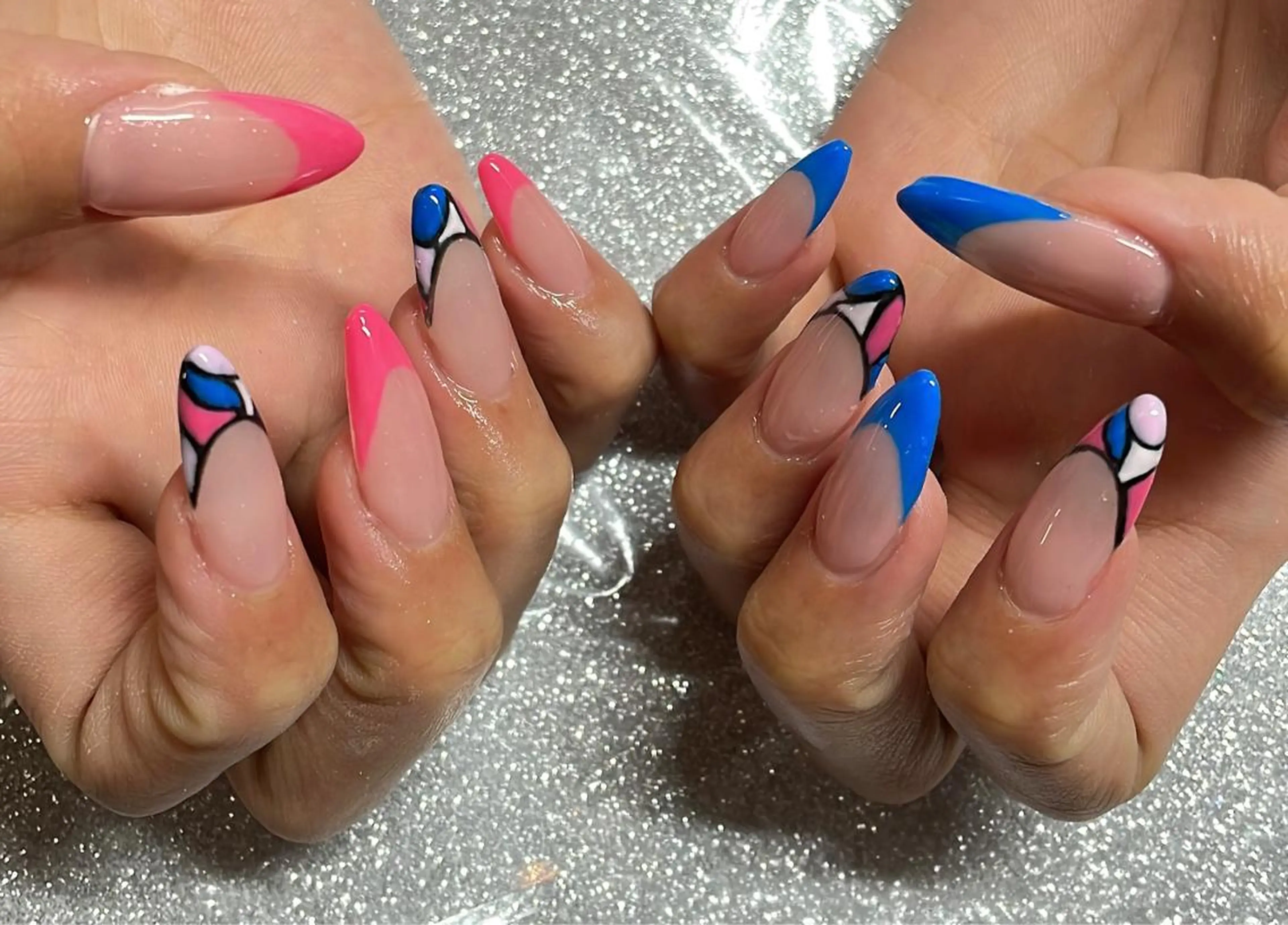 ネイル ハンドネイル VIERU 🌈🎀💖のネイルデザイン