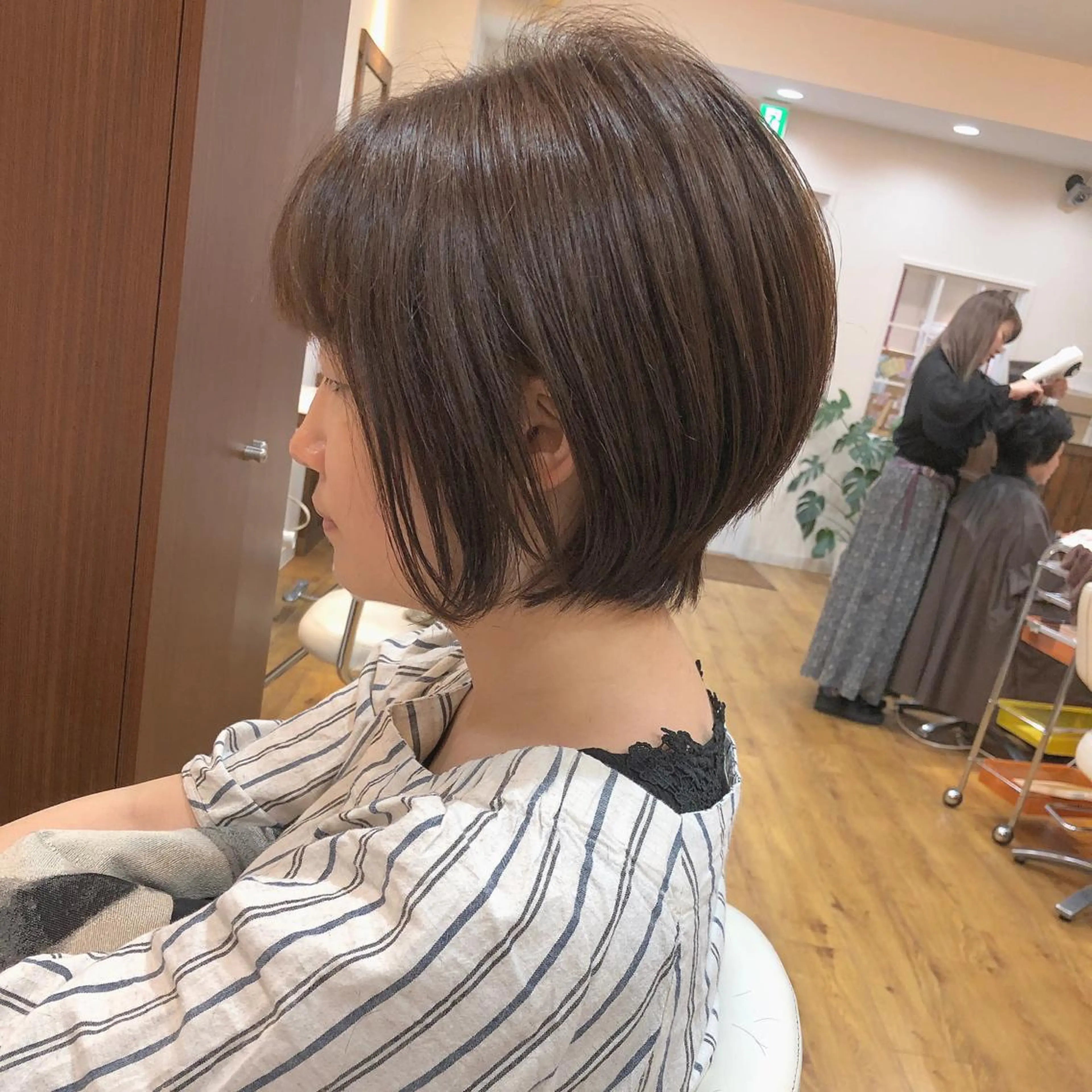 ショート 横浜ブリーチムラ直し ハイトーン/ブリーチのヘアスタイル