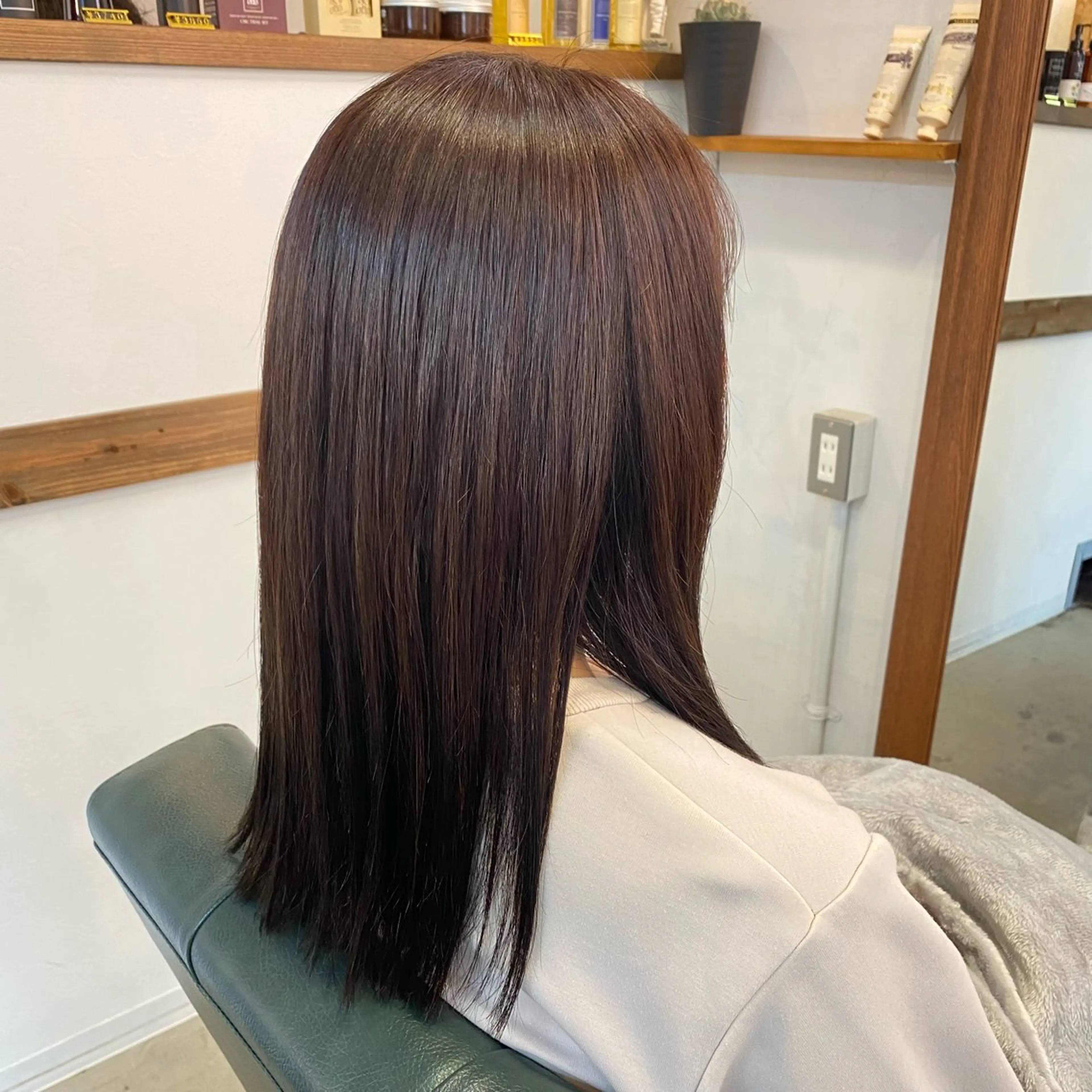 ロング カラー 'Inovel'所属・木宮 美緒のヘアスタイル