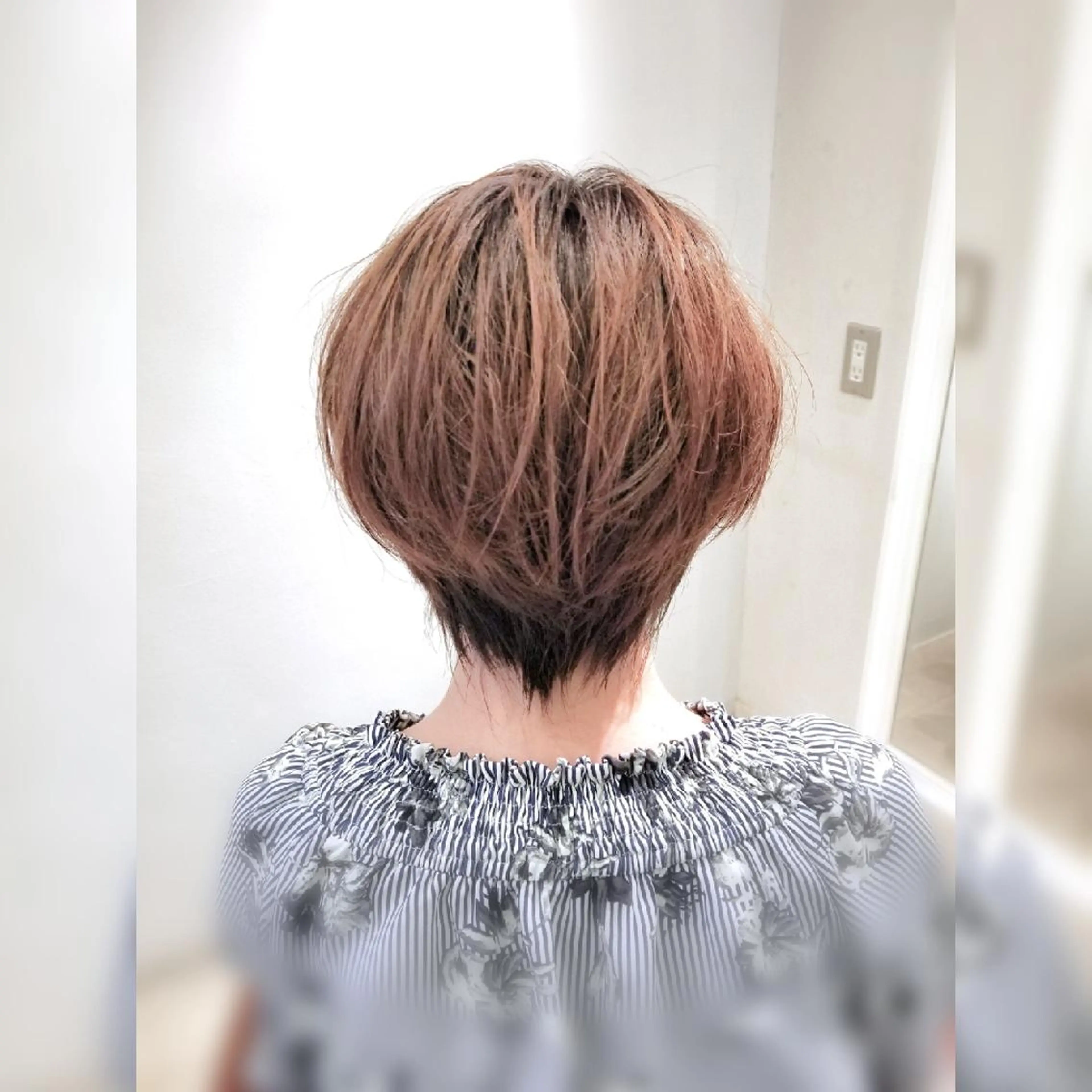 ショート カラー CREATION所属・Artist 和田 エスケのヘアスタイル