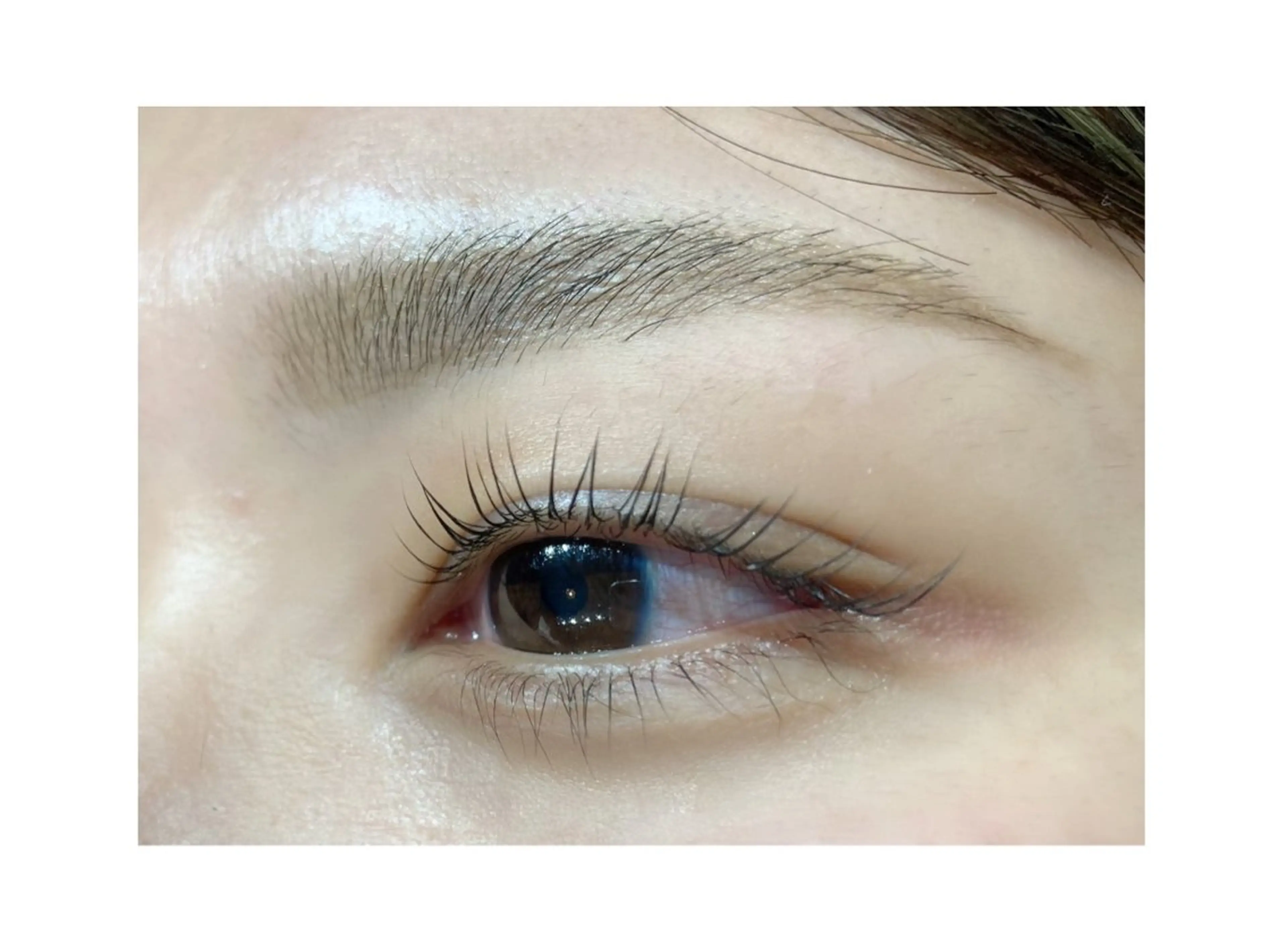 アイブロウ マツパ BRISE erikaのエステ・リラクイメージ