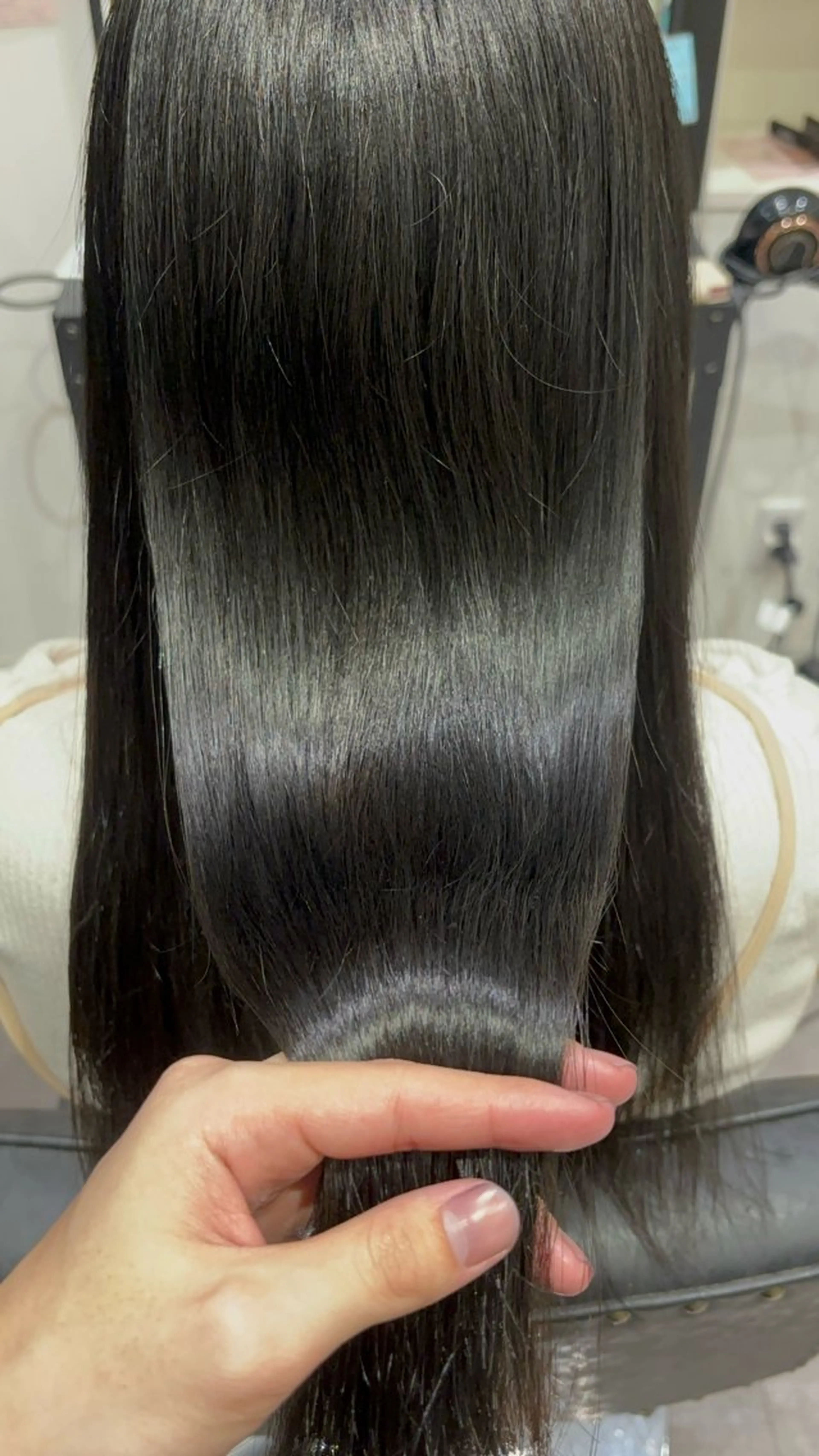 カラー ヘアカラー トリートメント cocotte宜喜 弘希のヘアスタイル