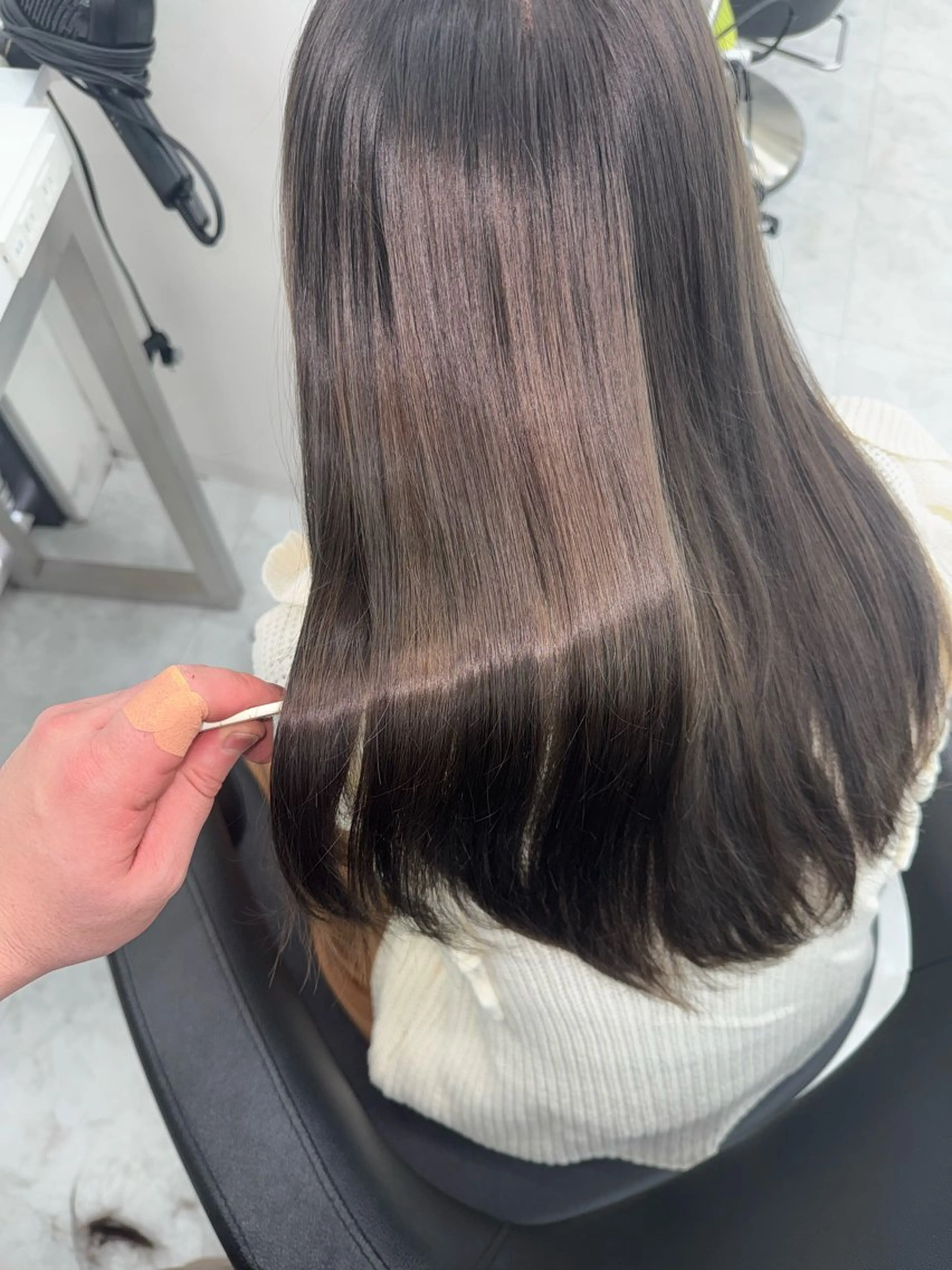 カラー 透明感カラー グレージュ ヘアカラー トリートメント 🤍Mei🤍赤み消 し透明感ツヤカラーのヘアスタイル