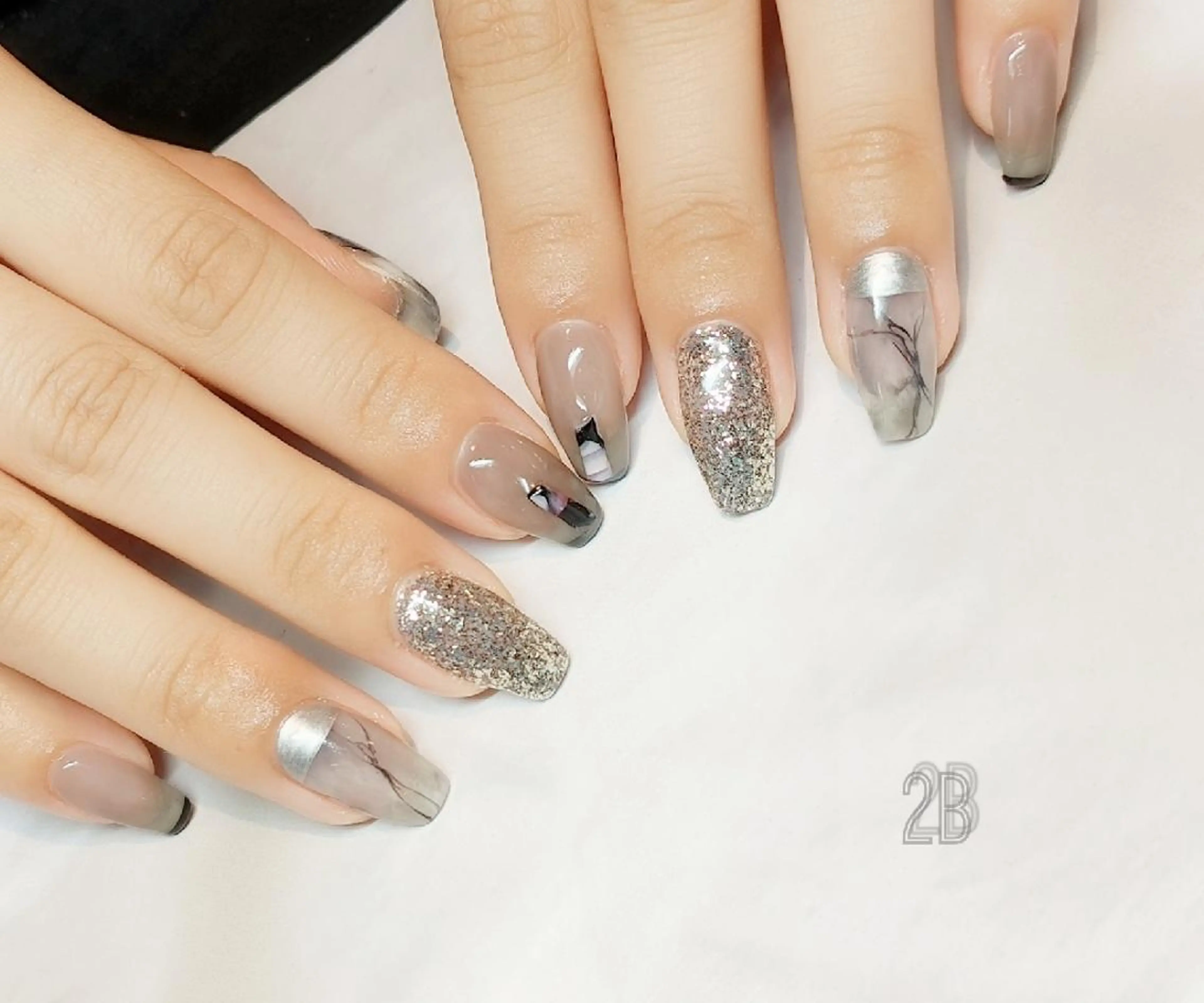 ネイル フレンチネイル ジェルネイル 大理石ネイル(マーブル) ミラーネイル ニュアンスネイル 2B__nails ニービー京都伏見区のネイルデザイン