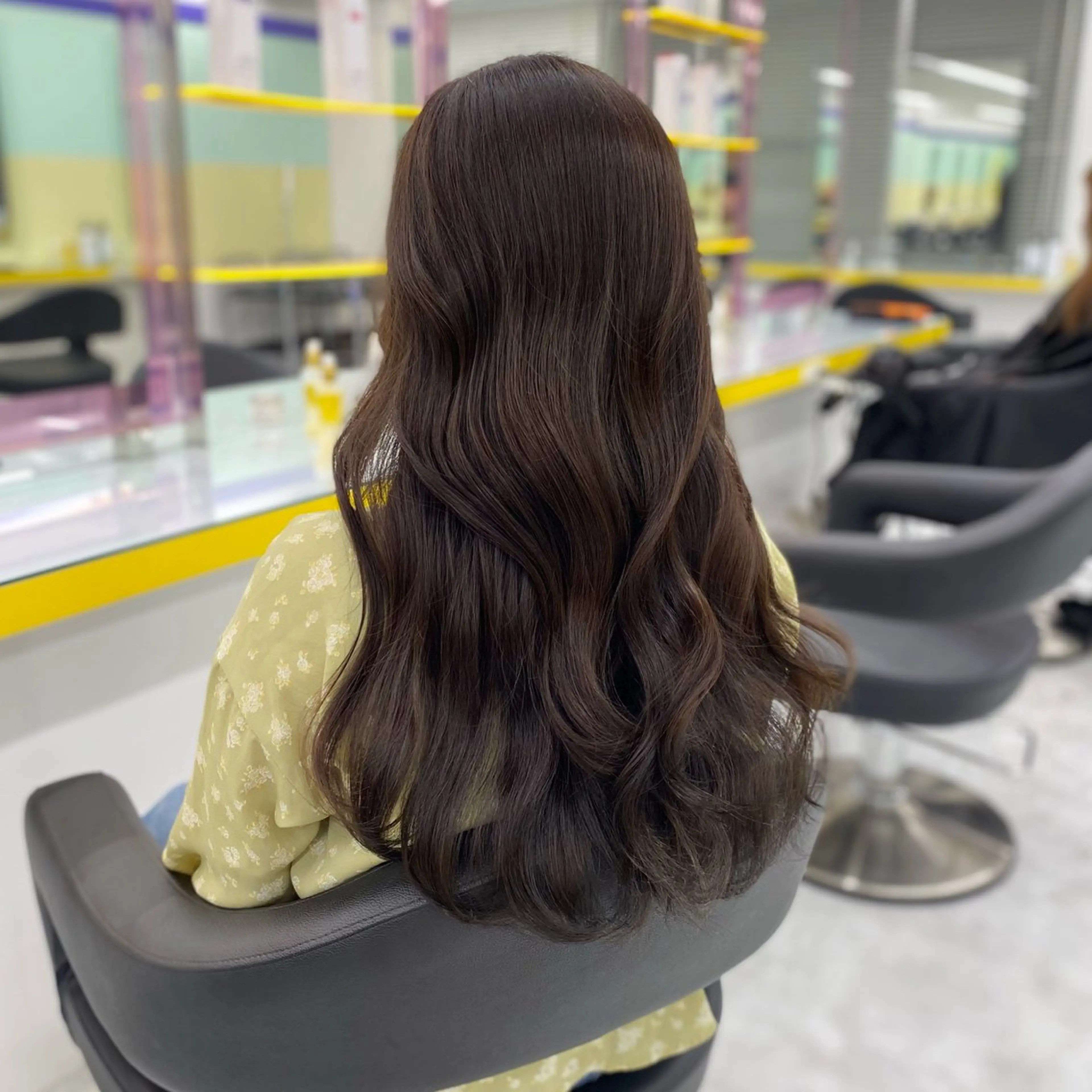 セミロング カラー パーマ ヘアアレンジ メンズ キッズ メンズブリーチ ベージュカラー ブリーチ ミルクティーベージュ ブリーチなしカラー ヘアカラー Lumo所属・💖横浜ブリーチなし 💖MIHOのヘアスタイル