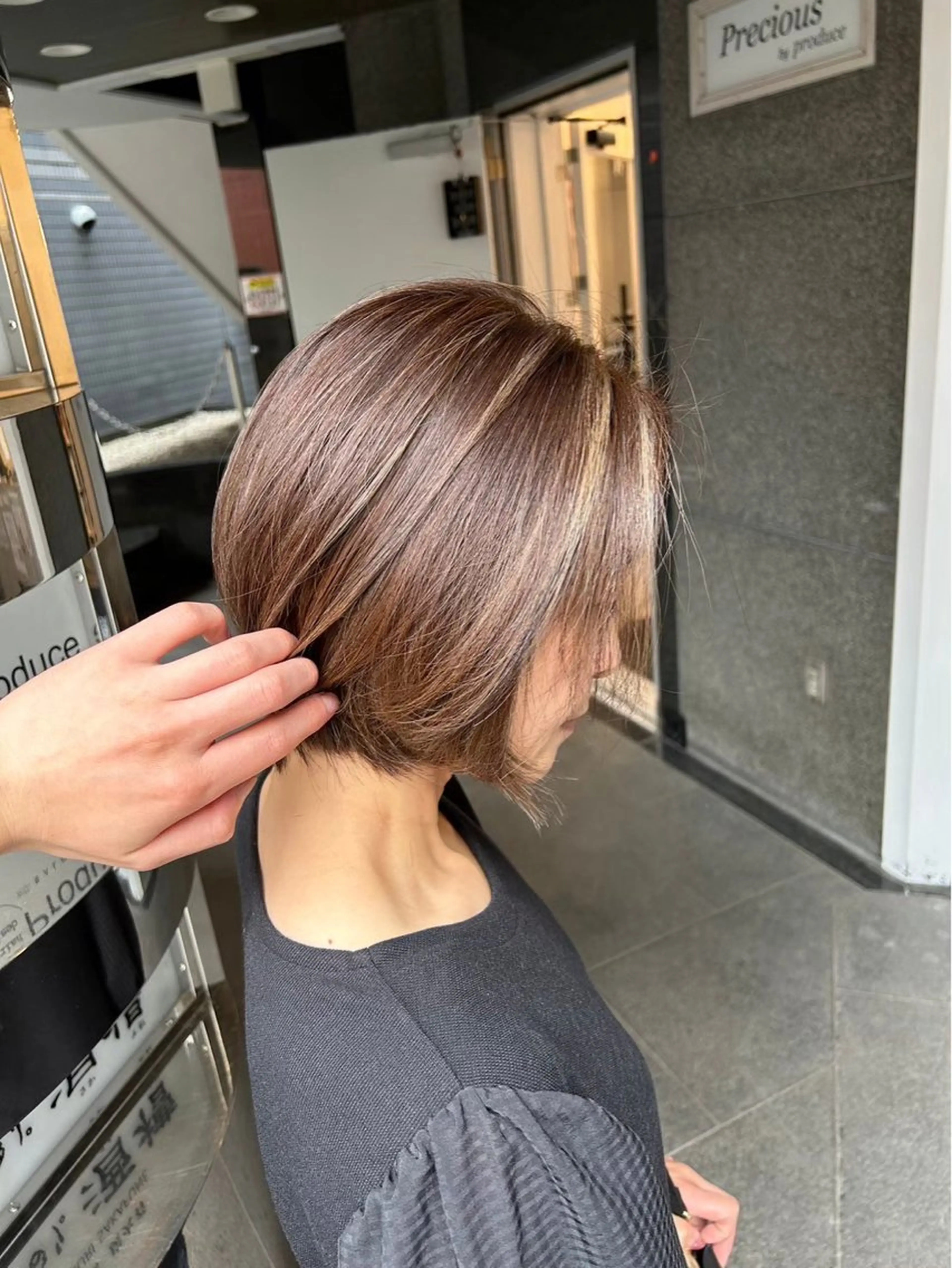 ショート カラー 脱白髪染め❕白髪 ぼかし特化🌟ヨコタのヘアスタイル