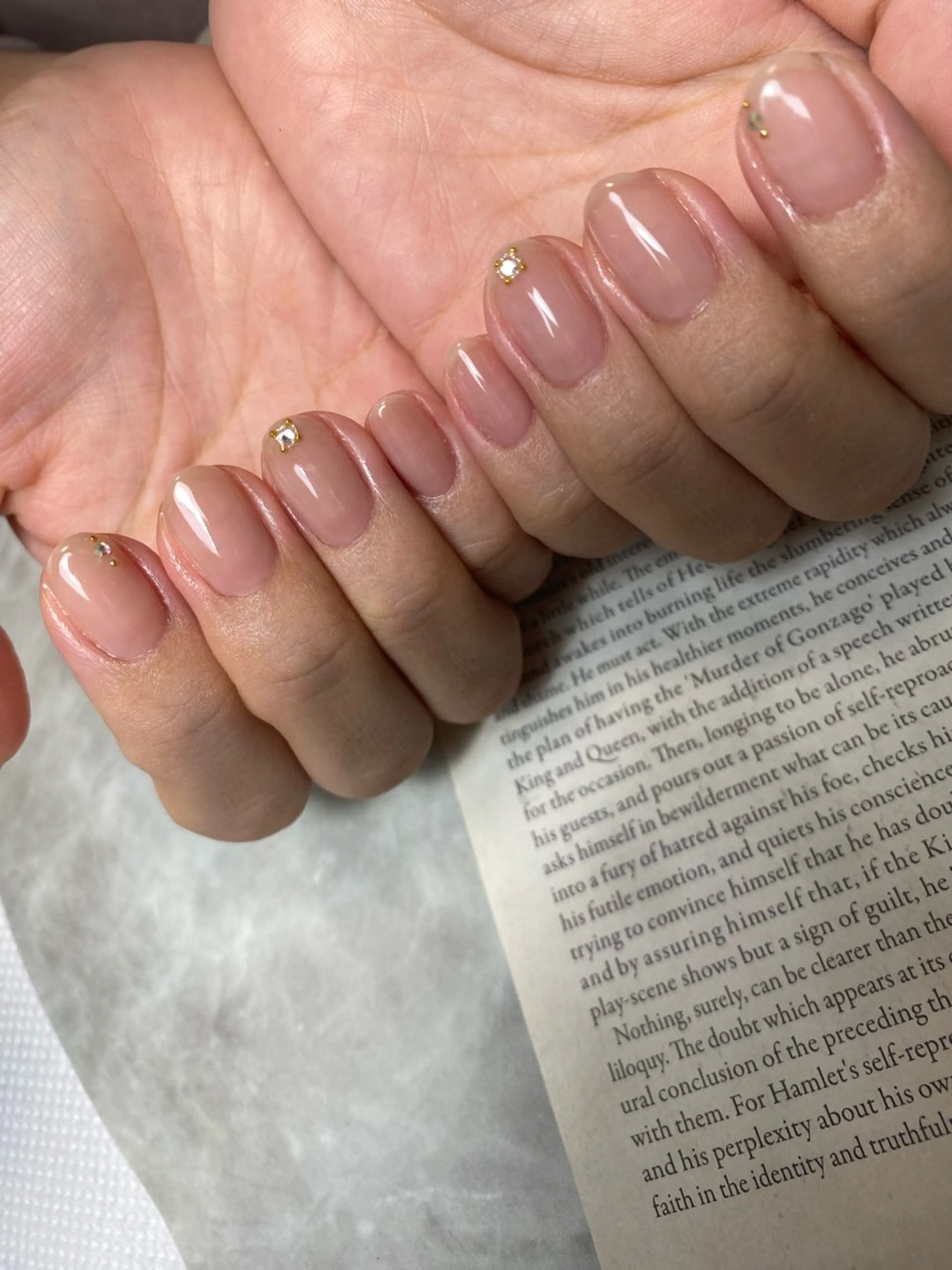 ネイル ハンドネイル ハンドケア 🌿Charme🌿 MAIのネイルデザイン