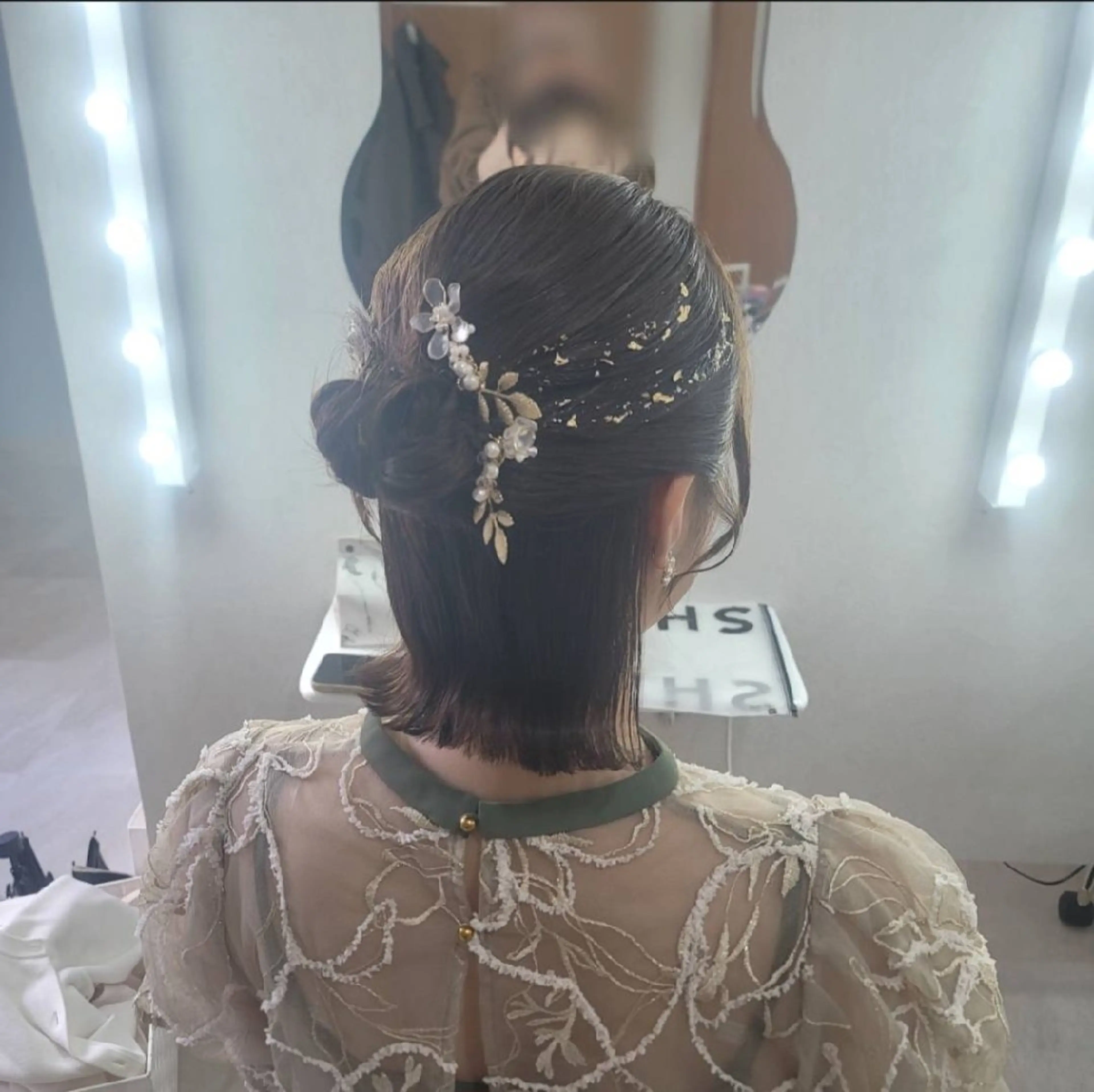 ミディアム ヘアアレンジ ヘアセット 渥美 寿美翔のヘアスタイル