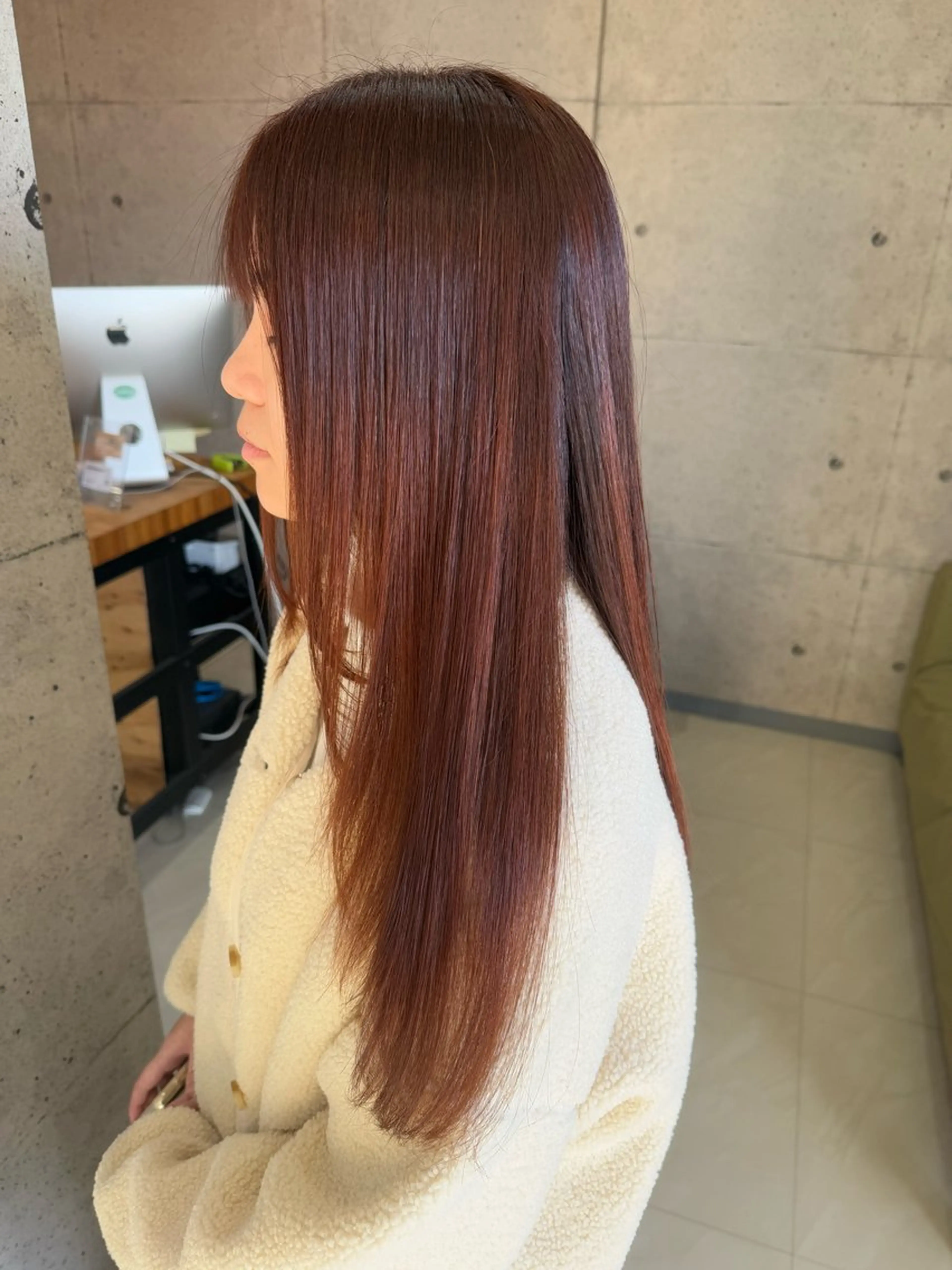 ロング カラー オレンジ 顔周りカット ハイレイヤー レイヤーカット カット ヘアカラー トリートメント 廣瀬 愛のヘアスタイル