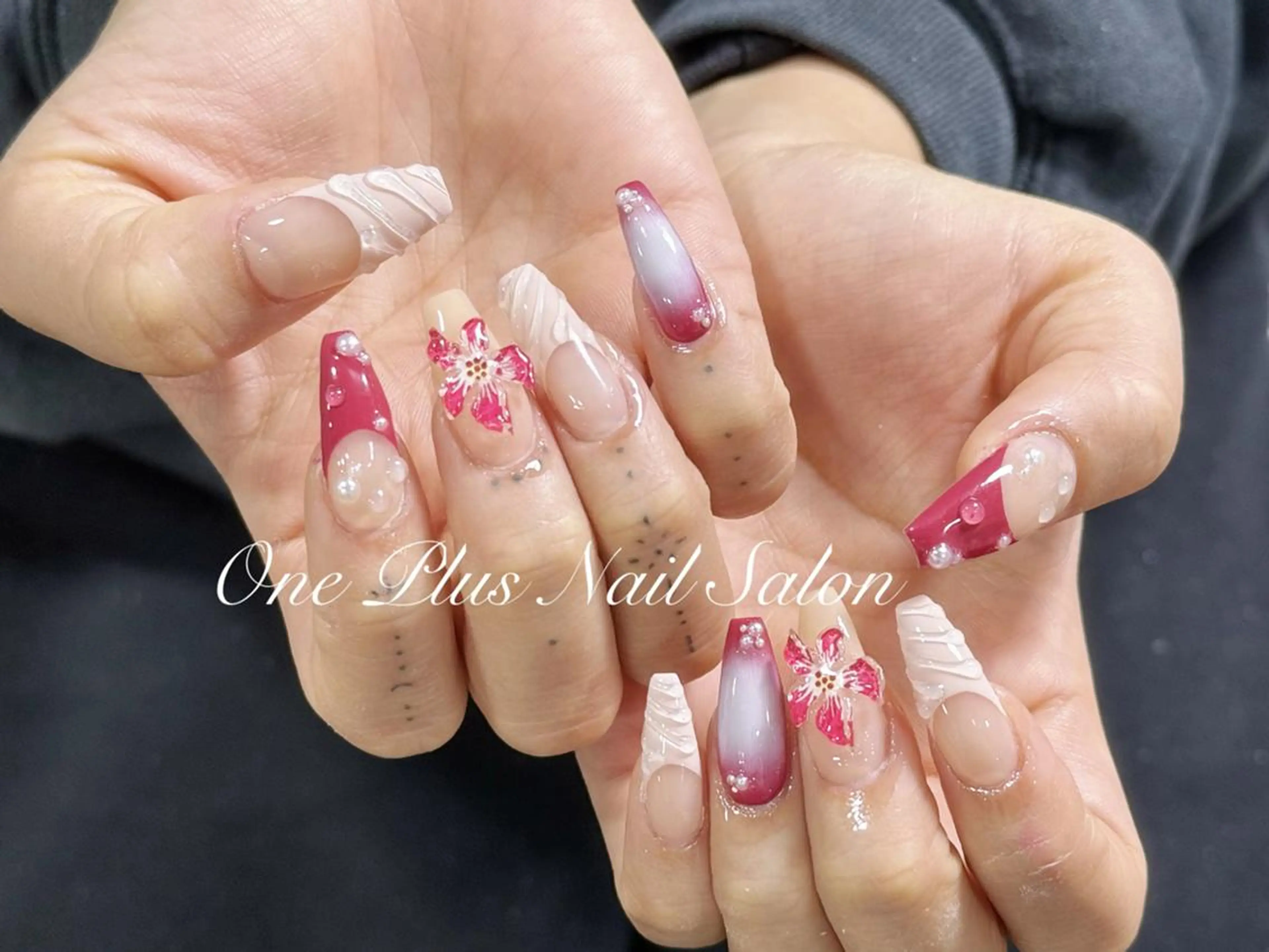 ネイル One Plus Nail Salonのネイルデザイン