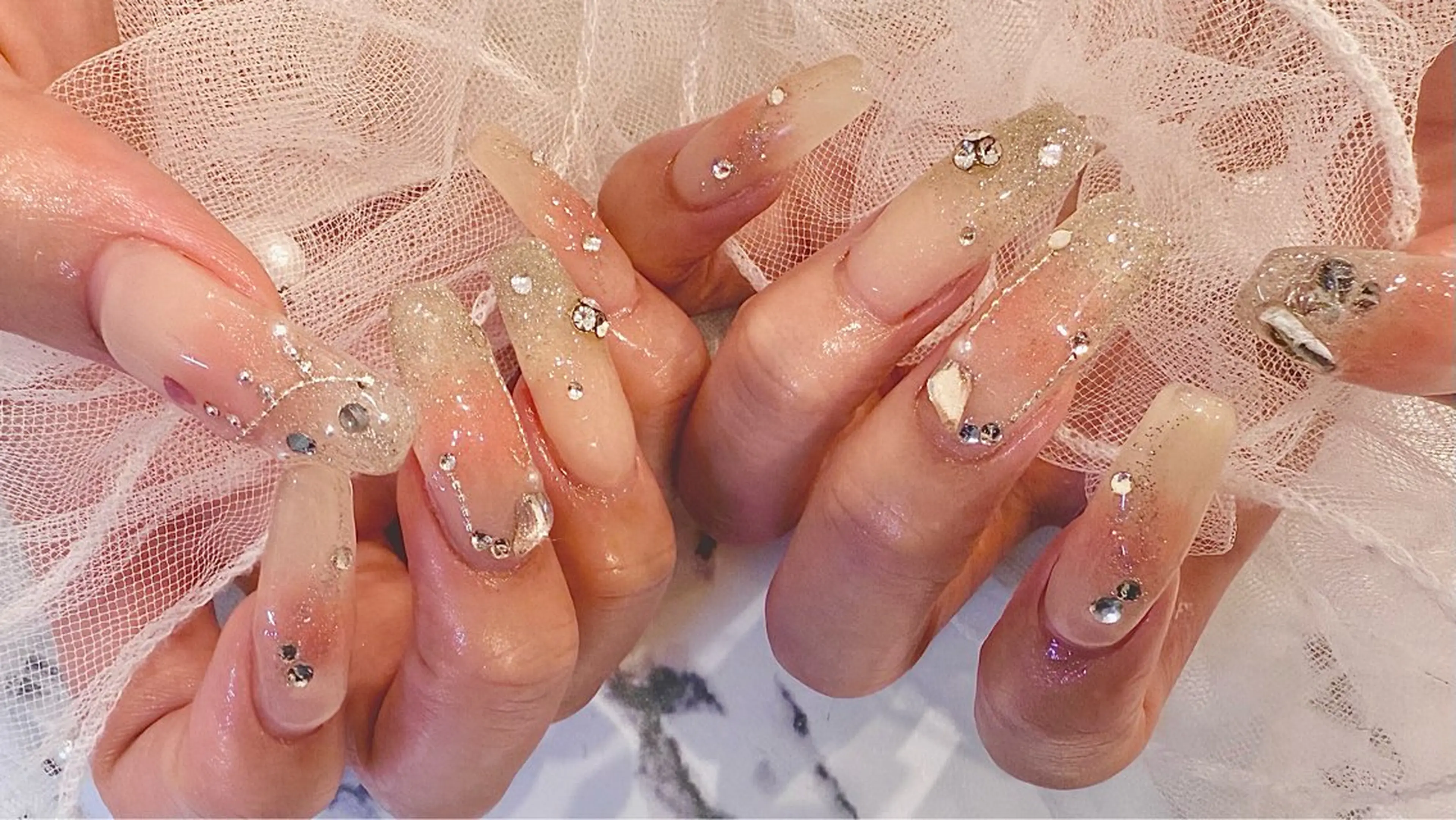 ネイル ハンドネイル nail e.sのネイルデザイン