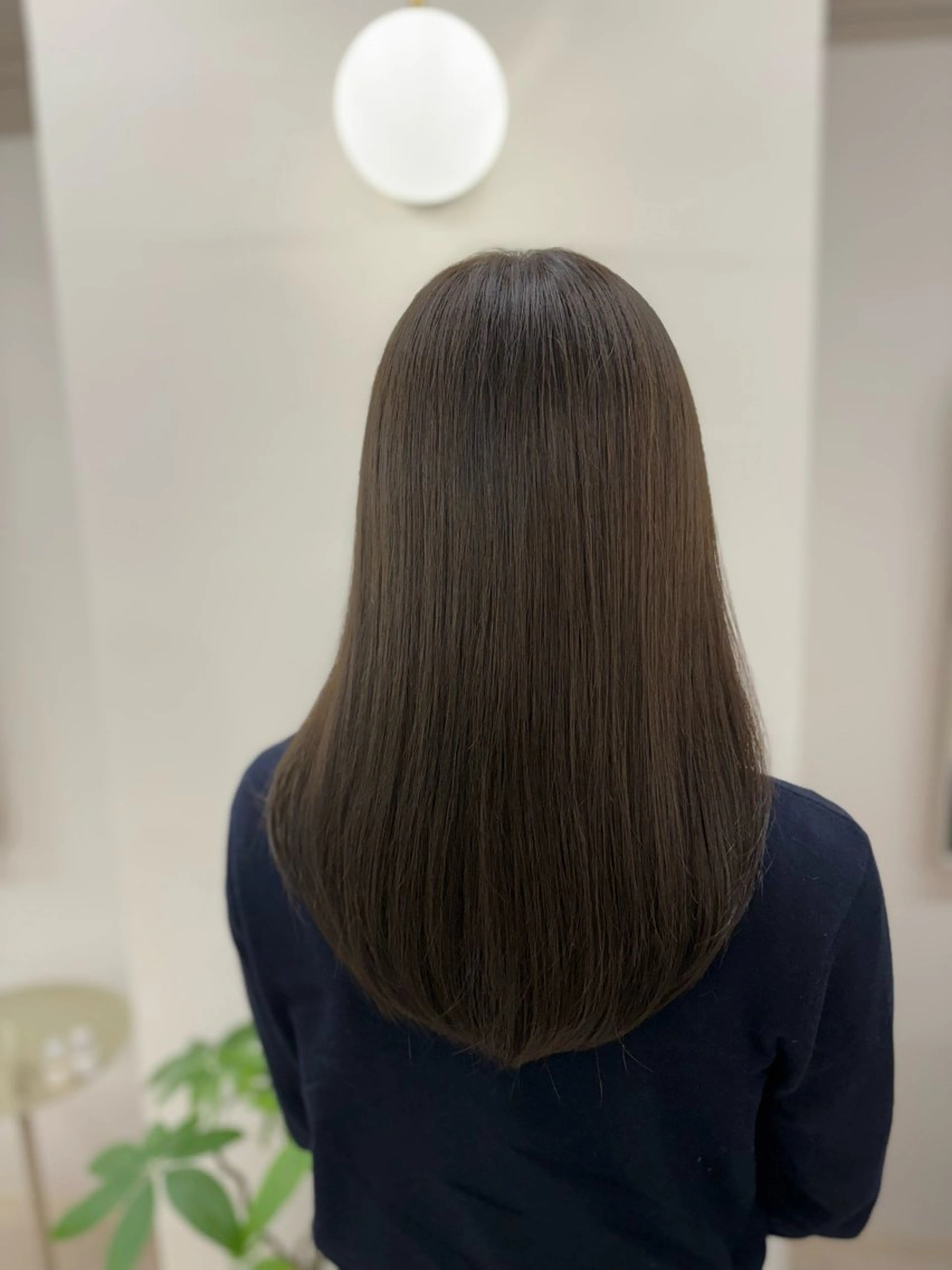 セミロング カラー ヘアアレンジ 透明感カラー くびれヘア 顔まわりレイヤー 顔周りカット 韓国風ヘア カット ヘアカラー トリートメント ヘッドスパ ヘアセット ®️レイヤー/透明感 カラー/星野六三四のヘアスタイル