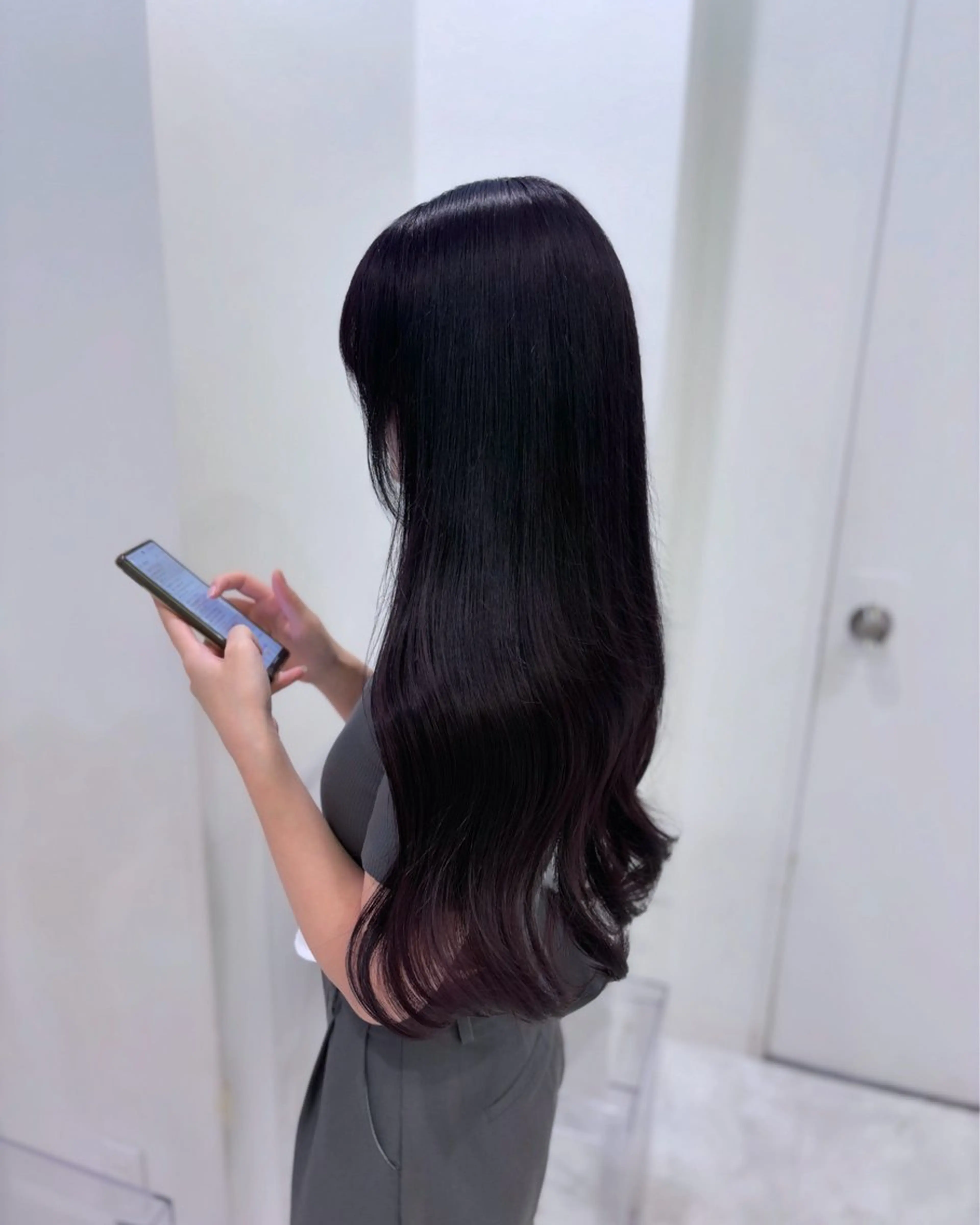 ロング カラー ヘアカラー トリートメント ヘッドスパ ヘアセット 🩵色落ち可愛い 寒色カラー🩵のヘアスタイル