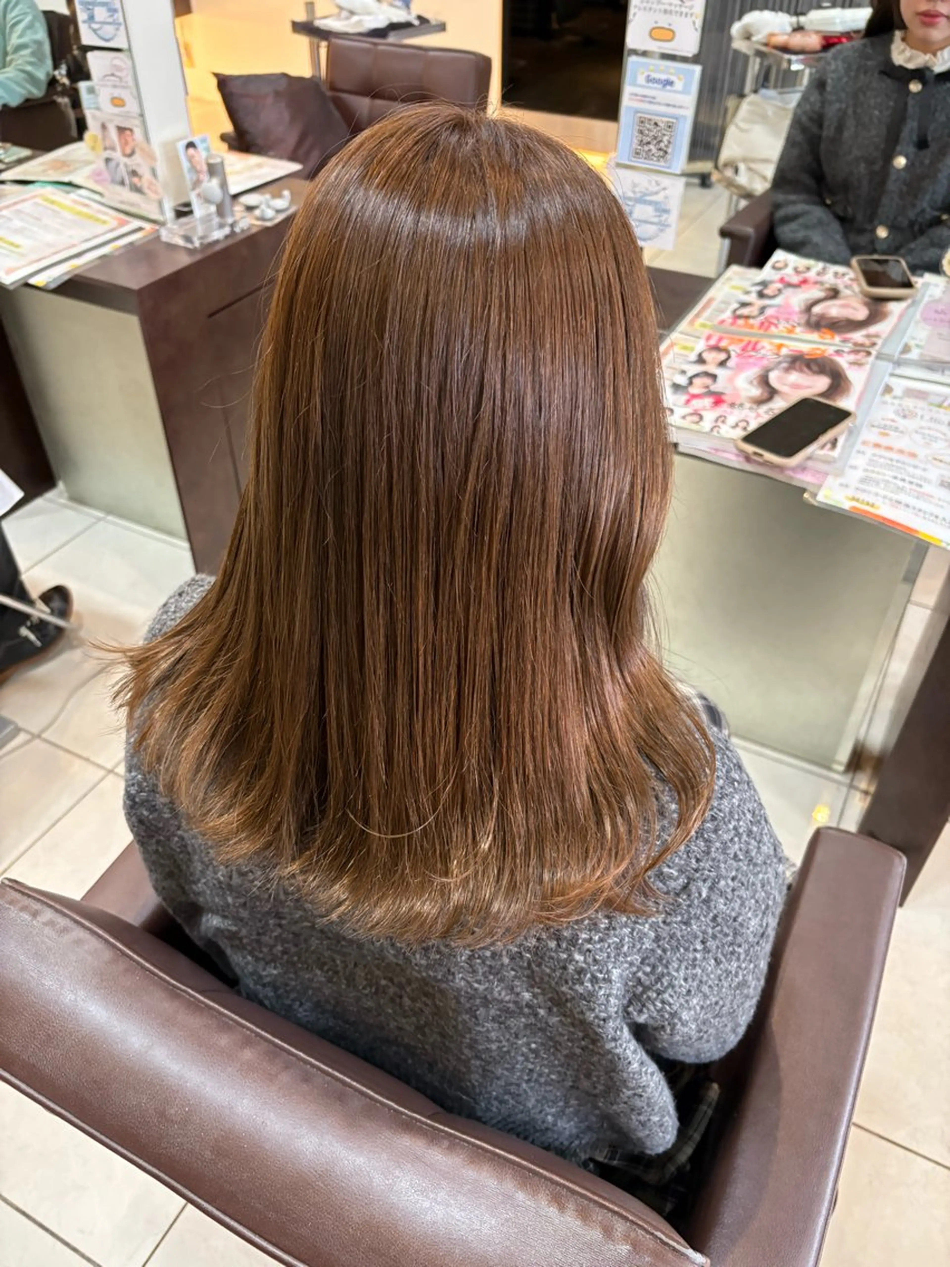 ロング カラー ヘアカラー トリートメント 🤎韓国ヘア ベージュ まゆか🤎のヘアスタイル