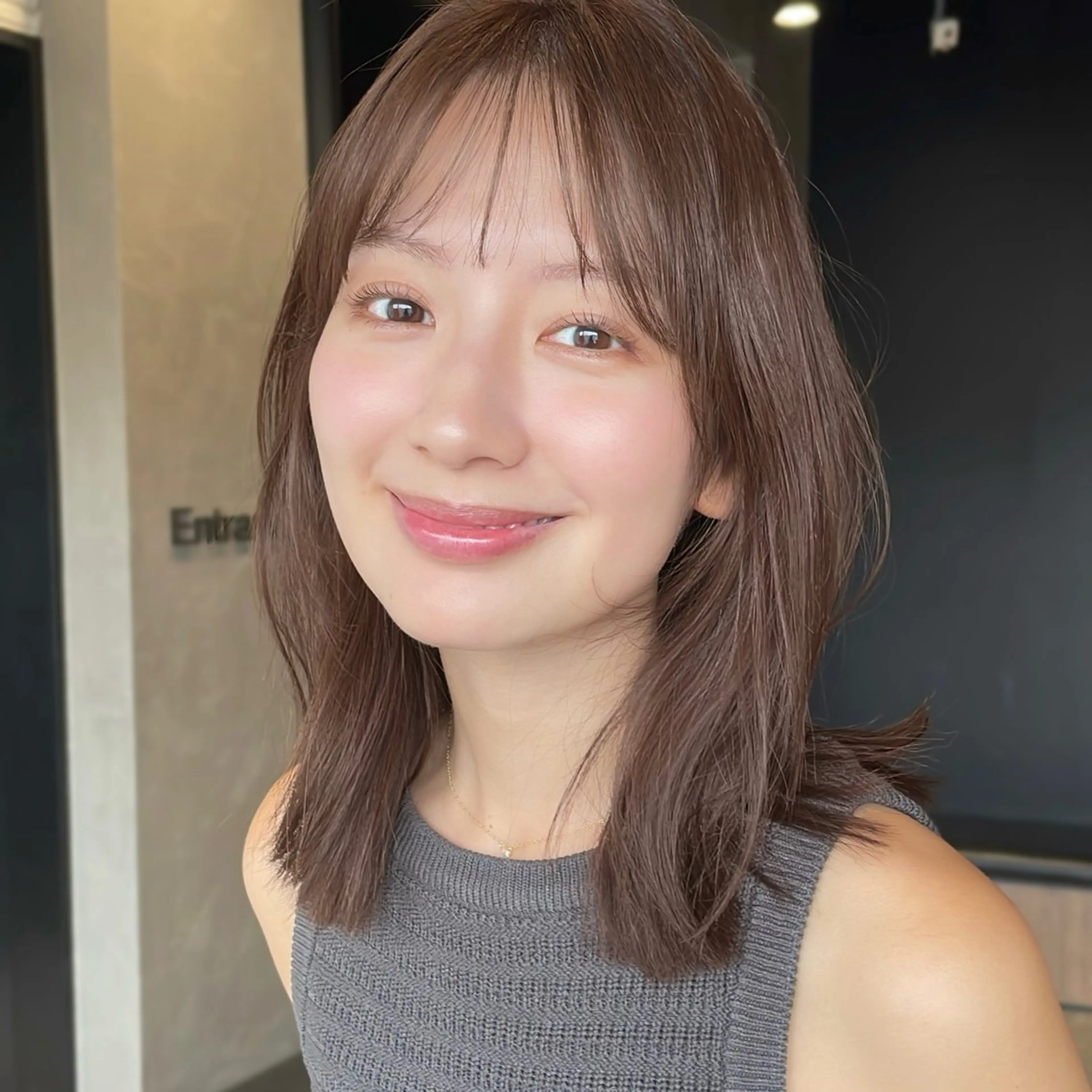 ミディアム カラー ヘアアレンジ 【柔らか透明感✨/ 似合せ前髪】大石葉月のヘアスタイル